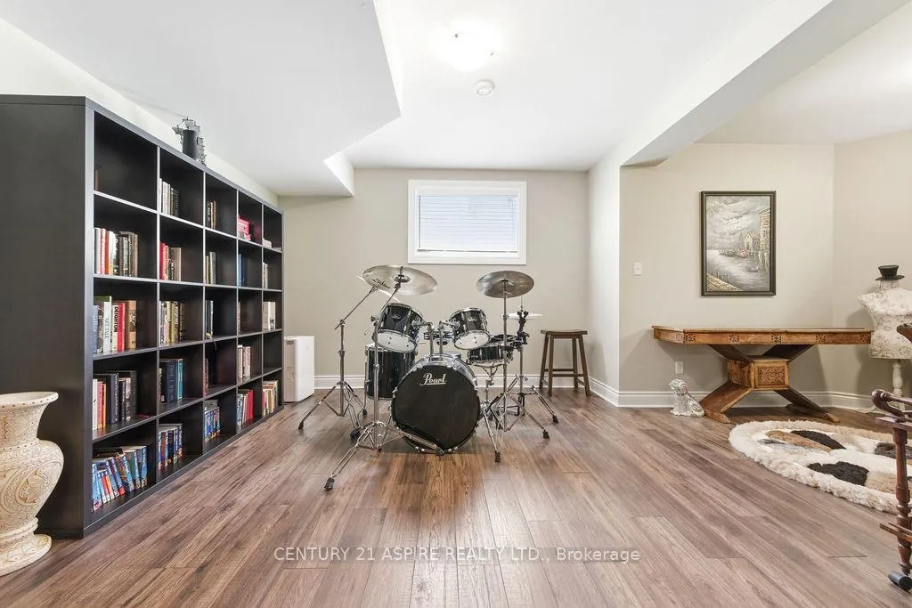 Photo 32 of 7 Nick Street, Petawawa — HOMEH