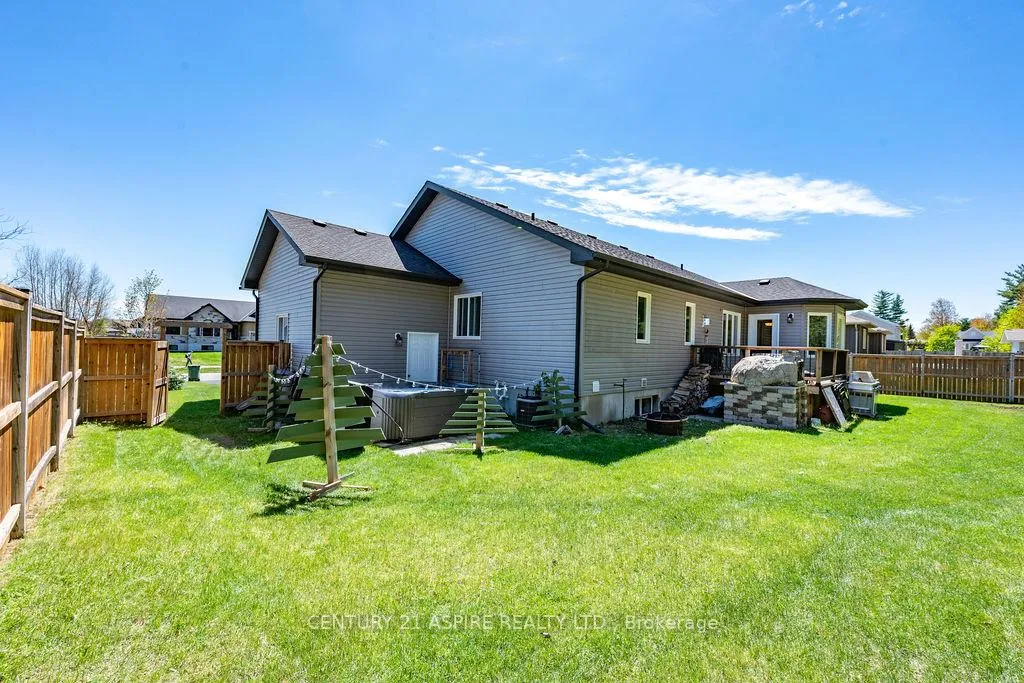 Photo 46 of 7 Nick Street, Petawawa — HOMEH