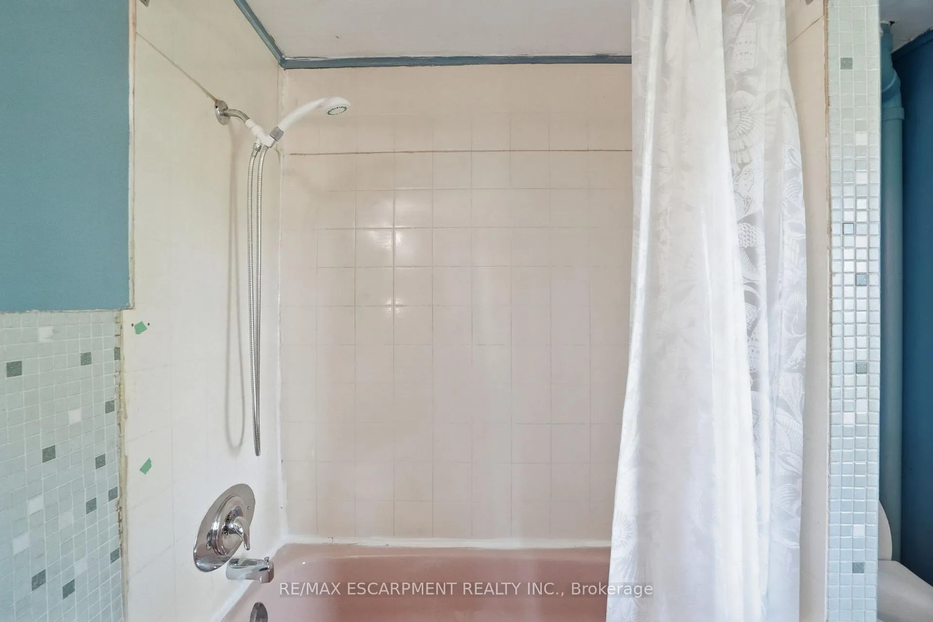 Photo 22 of 507 Hunter Road, Hamilton, Rural Flamborough — HOMEH