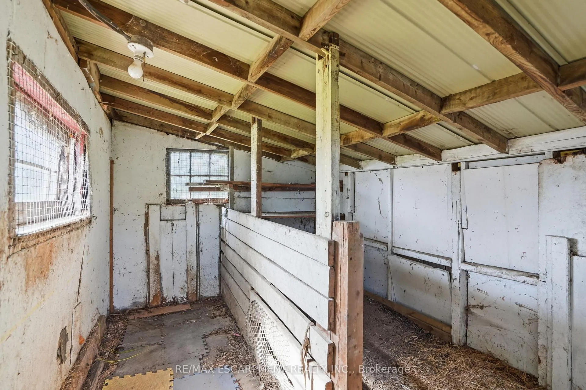 Photo 40 of 507 Hunter Road, Hamilton, Rural Flamborough — HOMEH