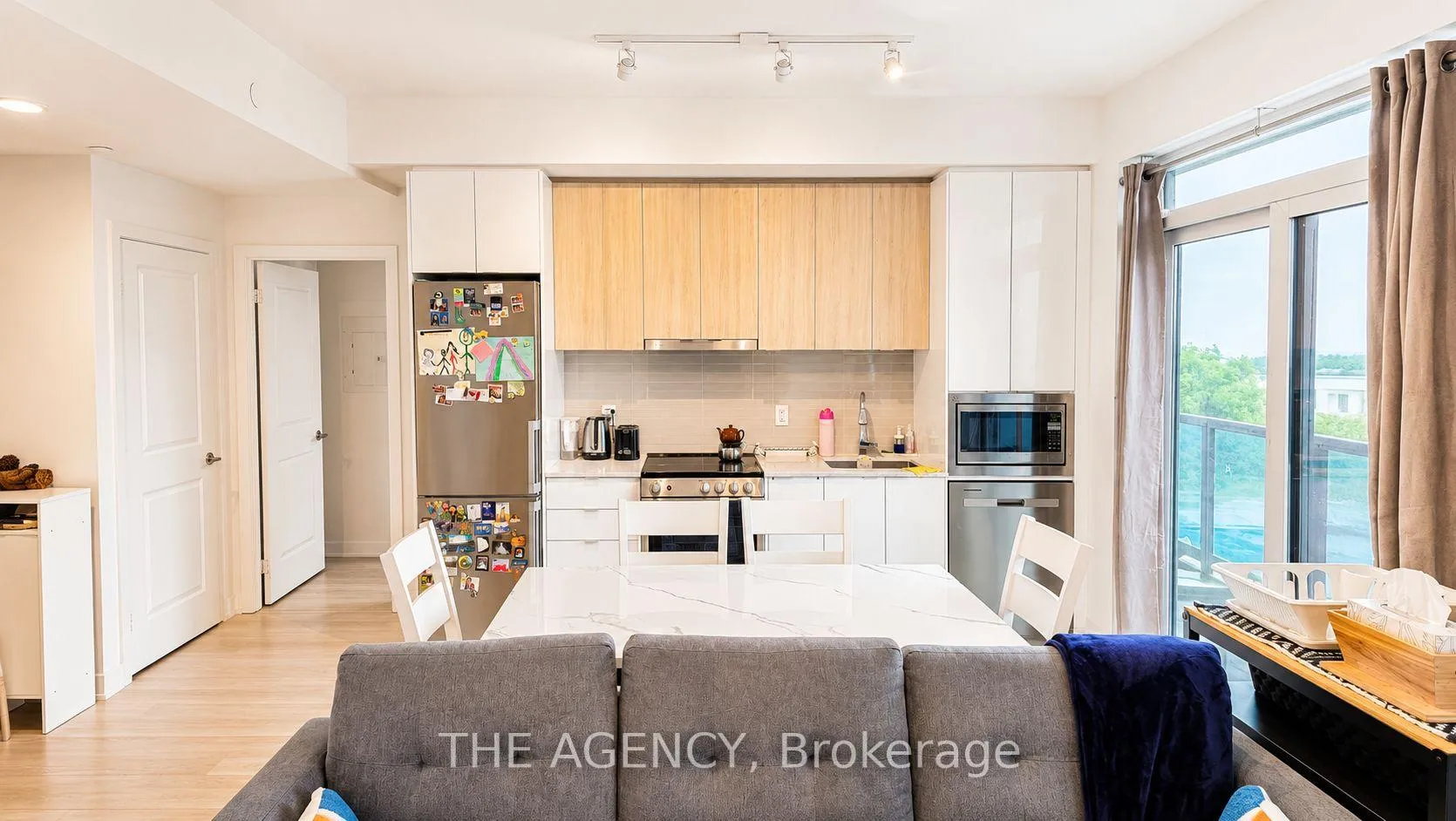 Photo 11 of Unit A622, 30 Upper Mall Way, Vaughan, Brownridge — HOMEH