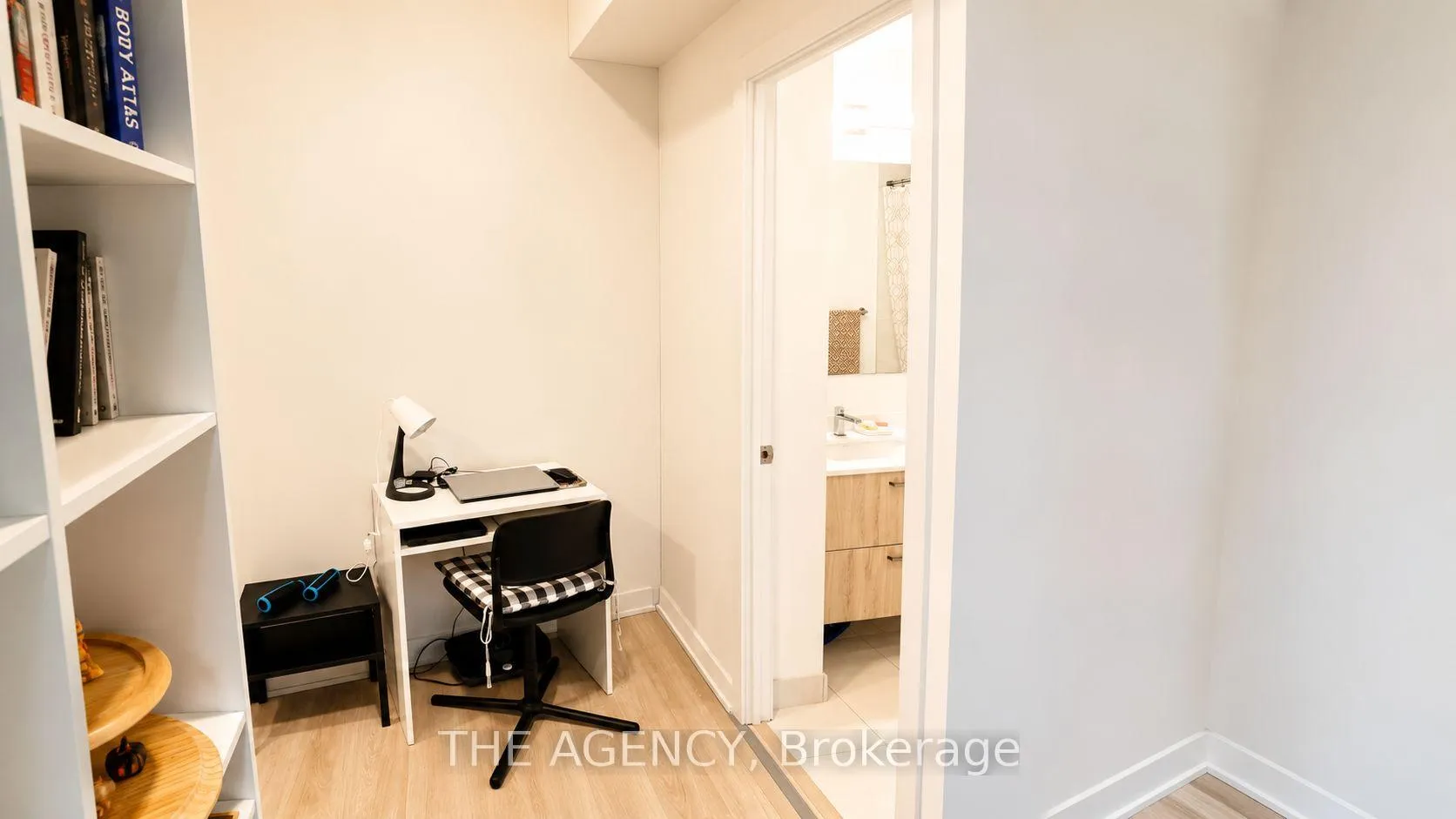 Photo 15 of Unit A622, 30 Upper Mall Way, Vaughan, Brownridge — HOMEH