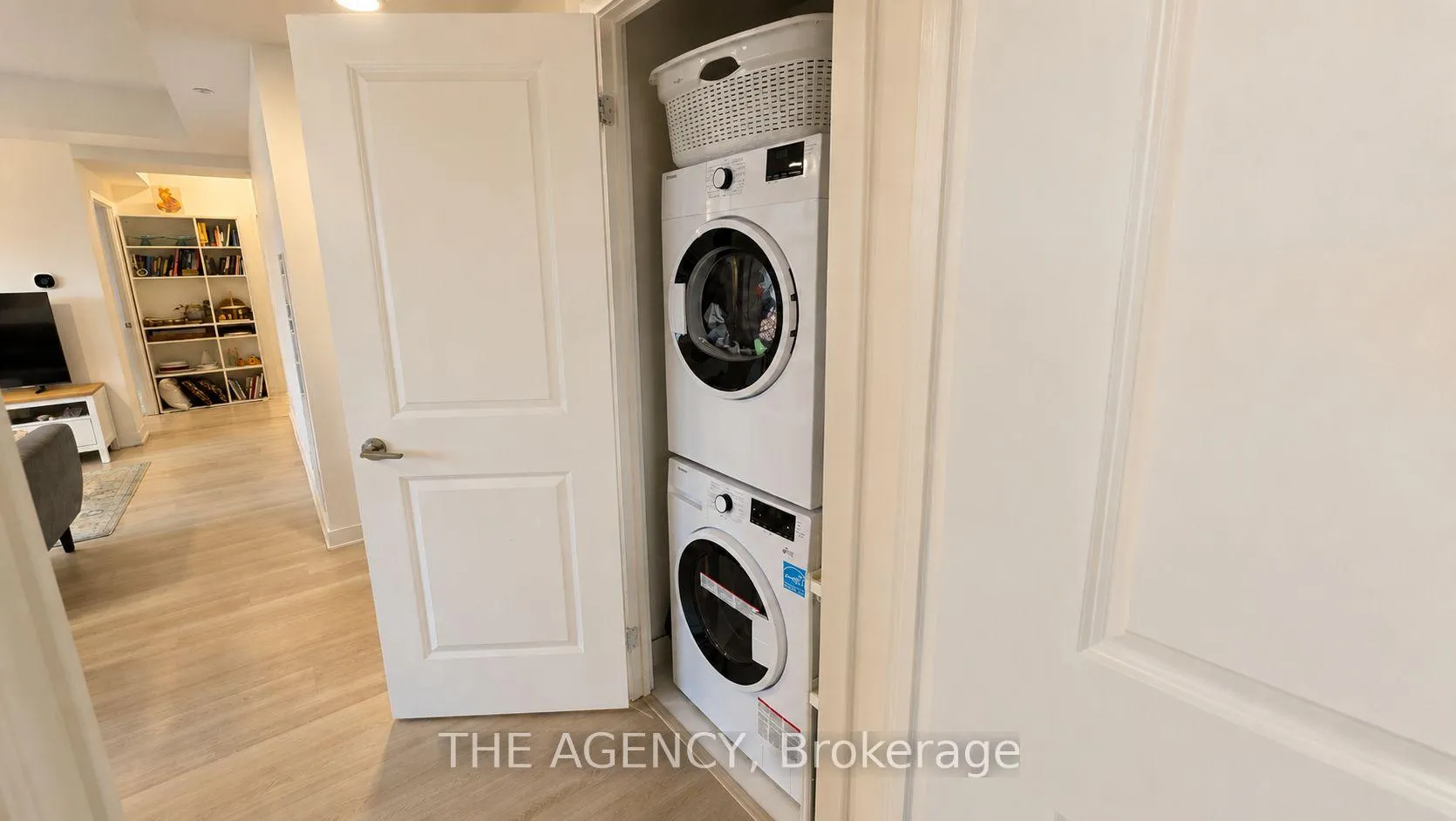 Photo 23 of Unit A622, 30 Upper Mall Way, Vaughan, Brownridge — HOMEH