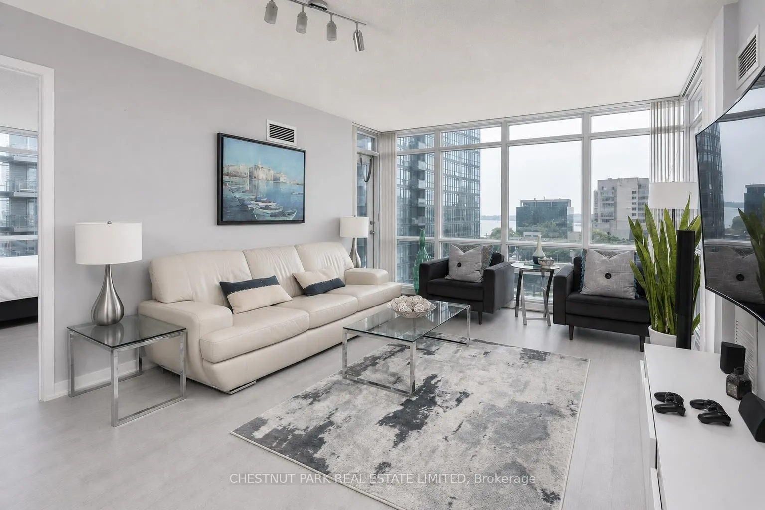 Photo 1 of Unit 710, 15 Fort York Boulevard, Toronto, Waterfront Communities — HOMEH