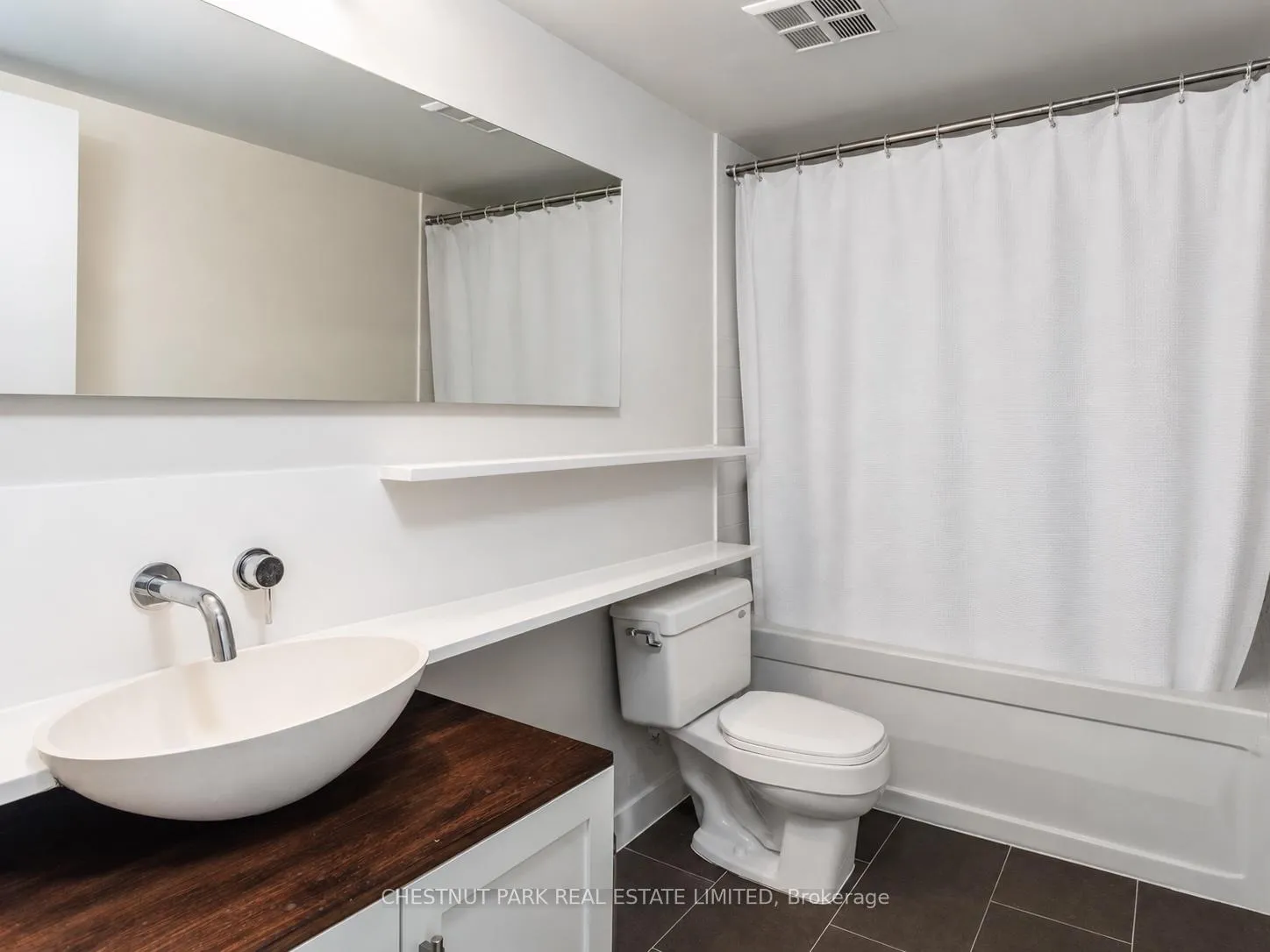 Photo 11 of Unit 710, 15 Fort York Boulevard, Toronto, Waterfront Communities — HOMEH