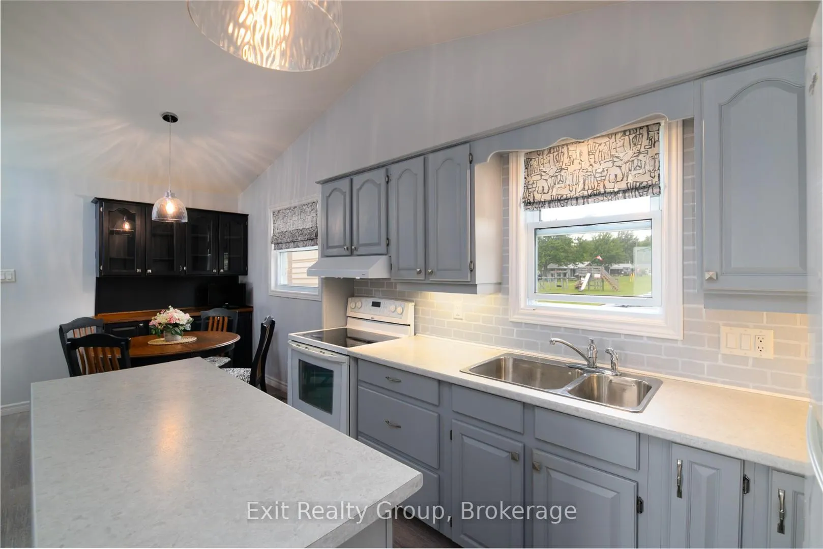 Photo 15 of 87 Evergreen Lane, Brighton, Rural Brighton — HOMEH