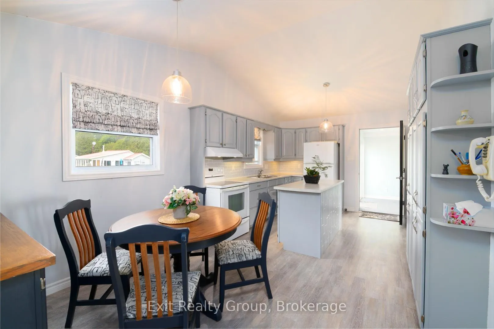 Photo 18 of 87 Evergreen Lane, Brighton, Rural Brighton — HOMEH