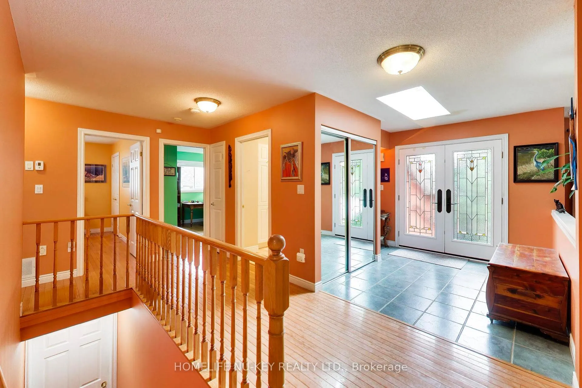 Photo 6 of 78 Brown Wood Drive, Barrie, Little Lake — HOMEH