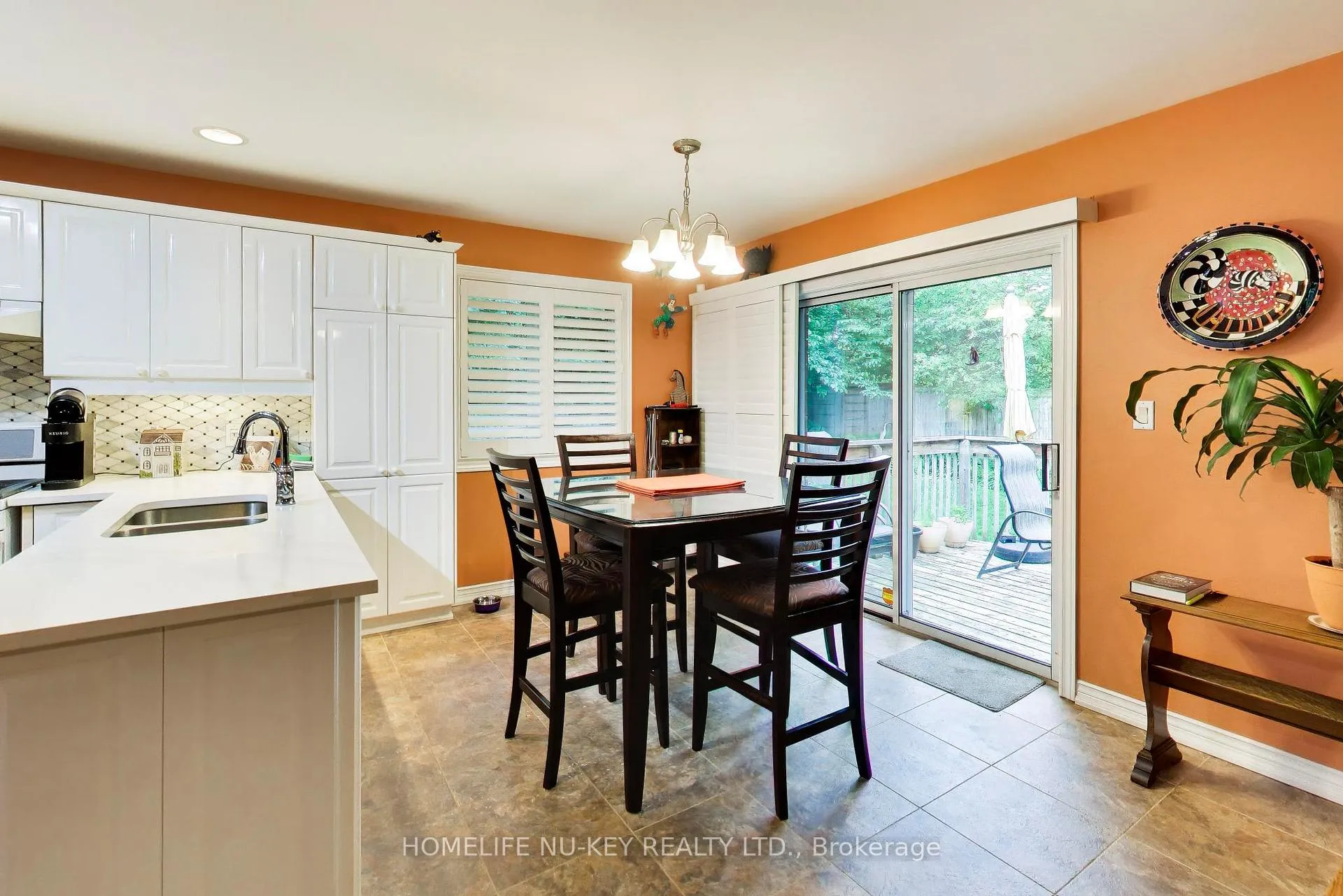 Photo 13 of 78 Brown Wood Drive, Barrie, Little Lake — HOMEH