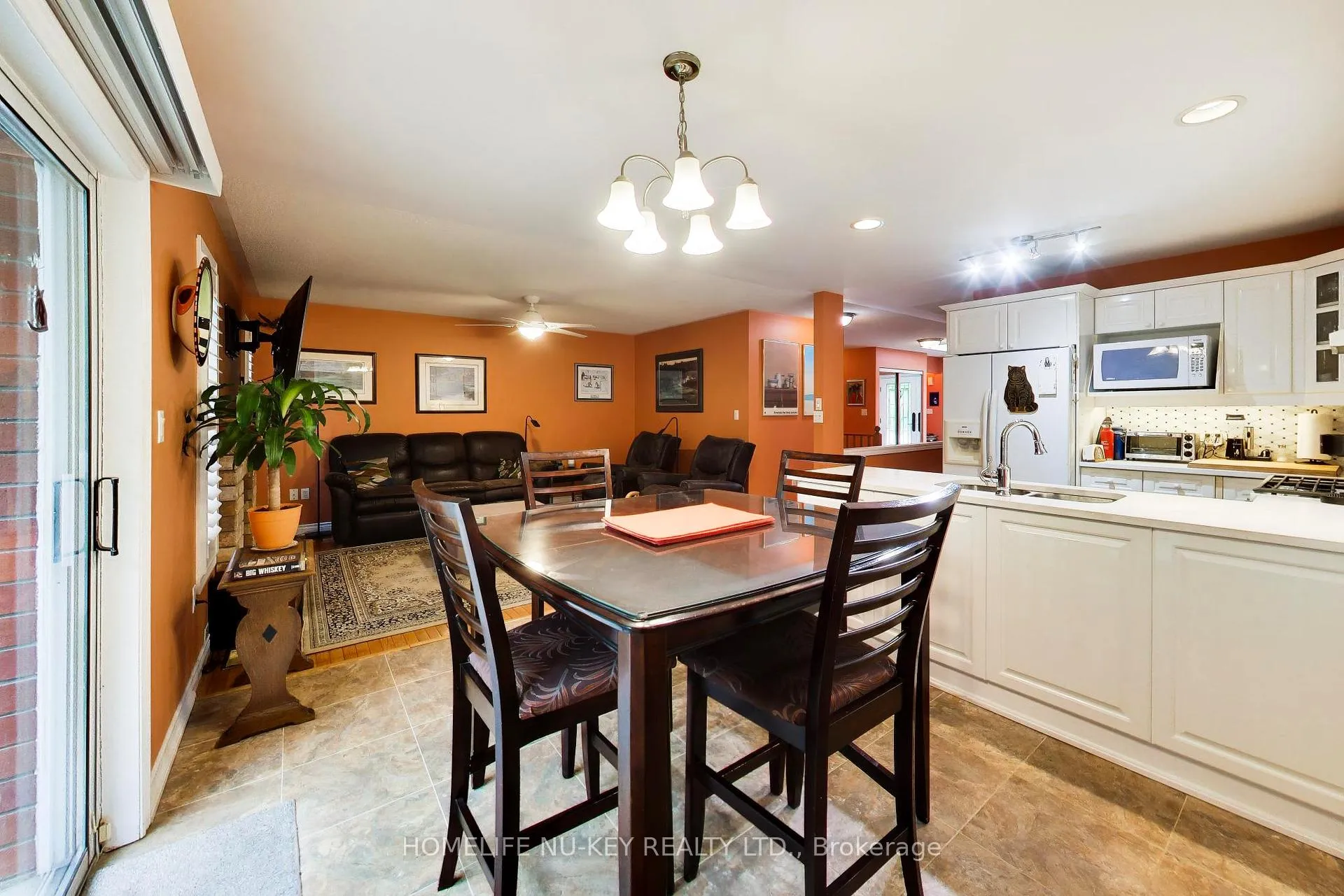 Photo 14 of 78 Brown Wood Drive, Barrie, Little Lake — HOMEH