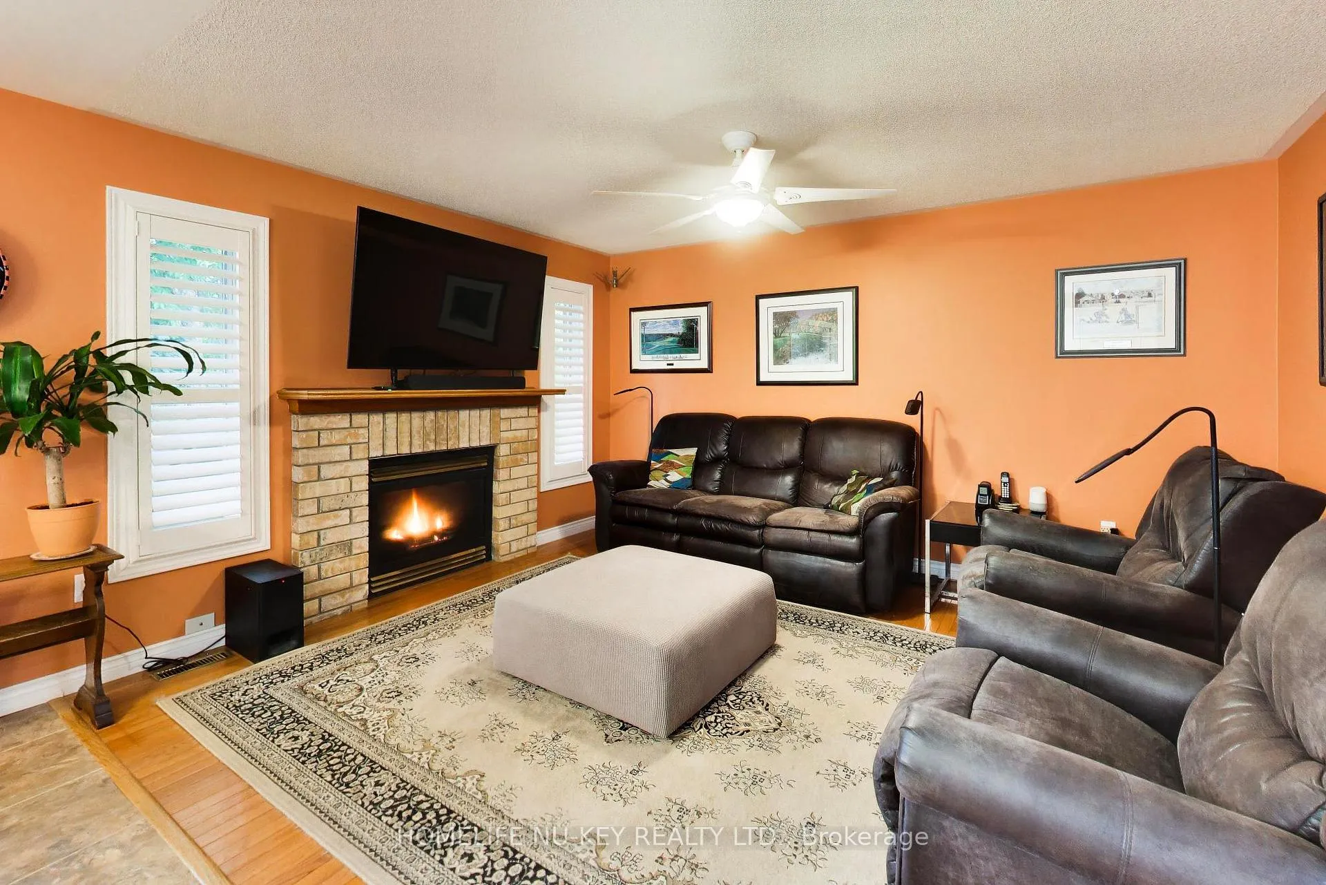 Photo 15 of 78 Brown Wood Drive, Barrie, Little Lake — HOMEH