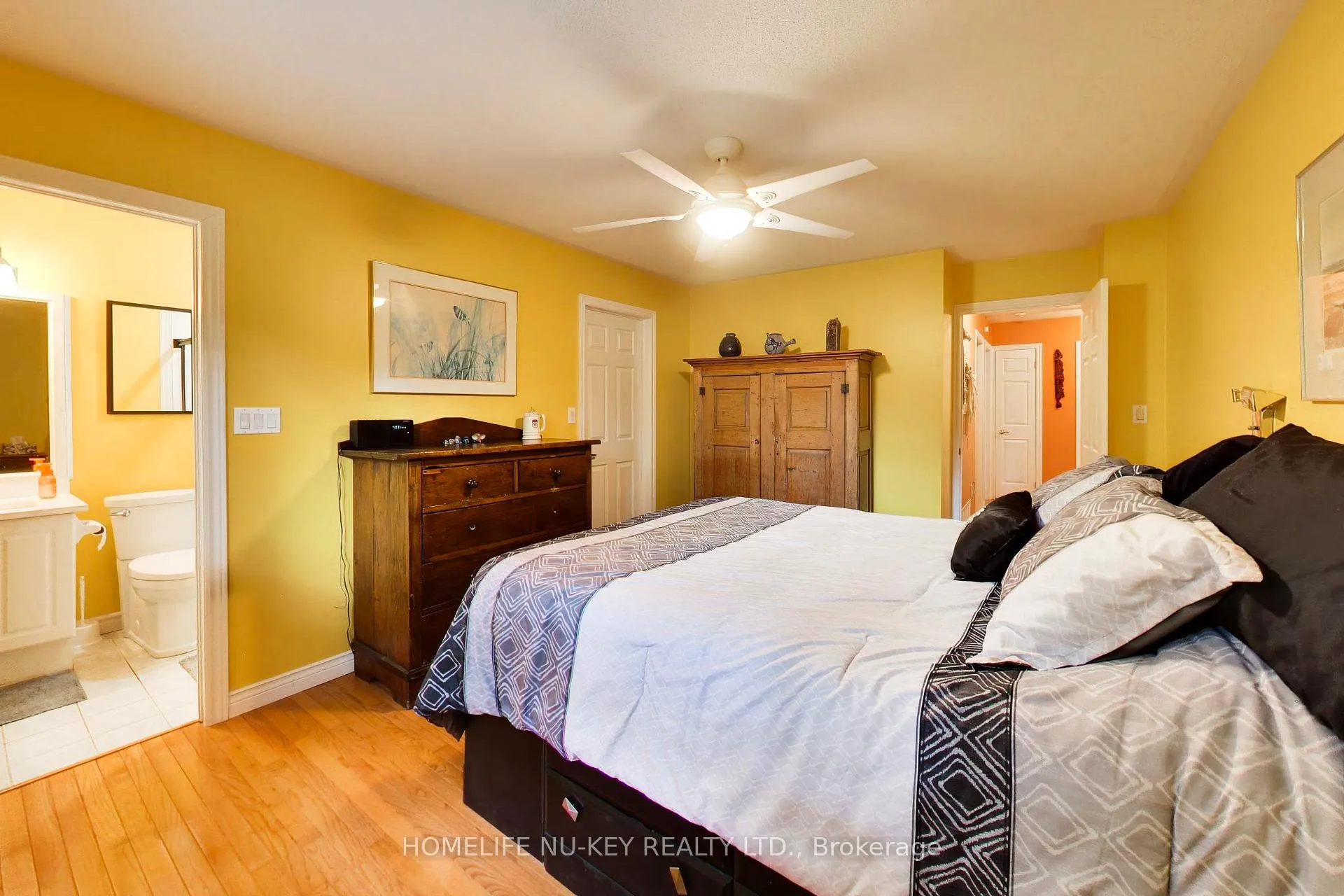 Photo 19 of 78 Brown Wood Drive, Barrie, Little Lake — HOMEH
