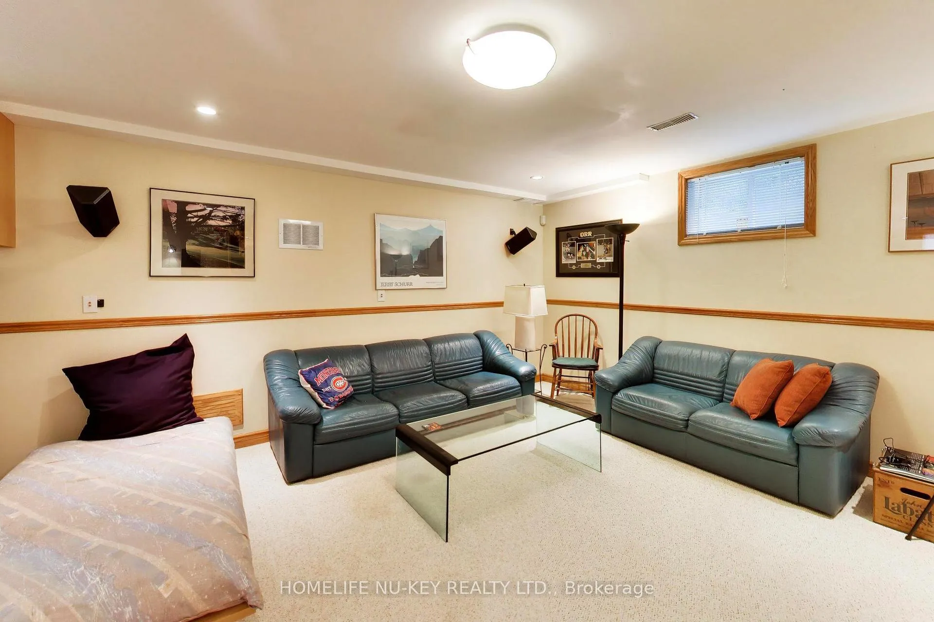 Photo 25 of 78 Brown Wood Drive, Barrie, Little Lake — HOMEH