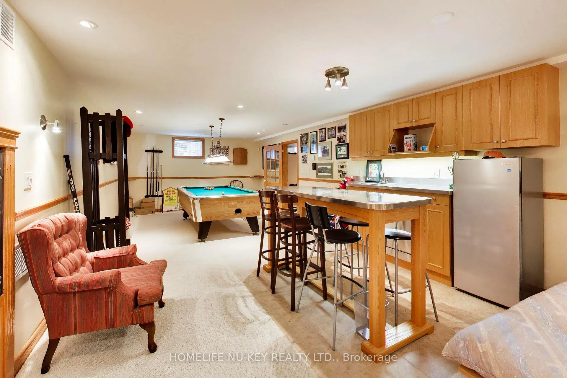 Photo 29 of 78 Brown Wood Drive, Barrie, Little Lake — HOMEH