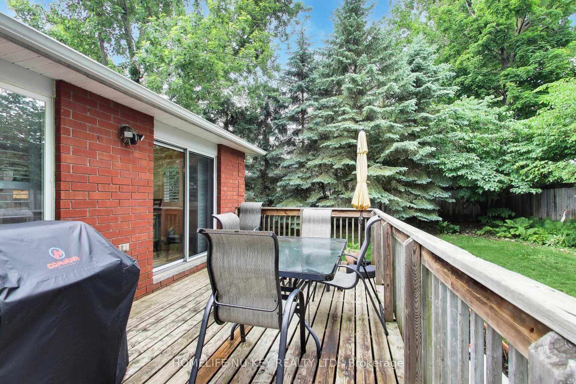 Photo 41 of 78 Brown Wood Drive, Barrie, Little Lake — HOMEH