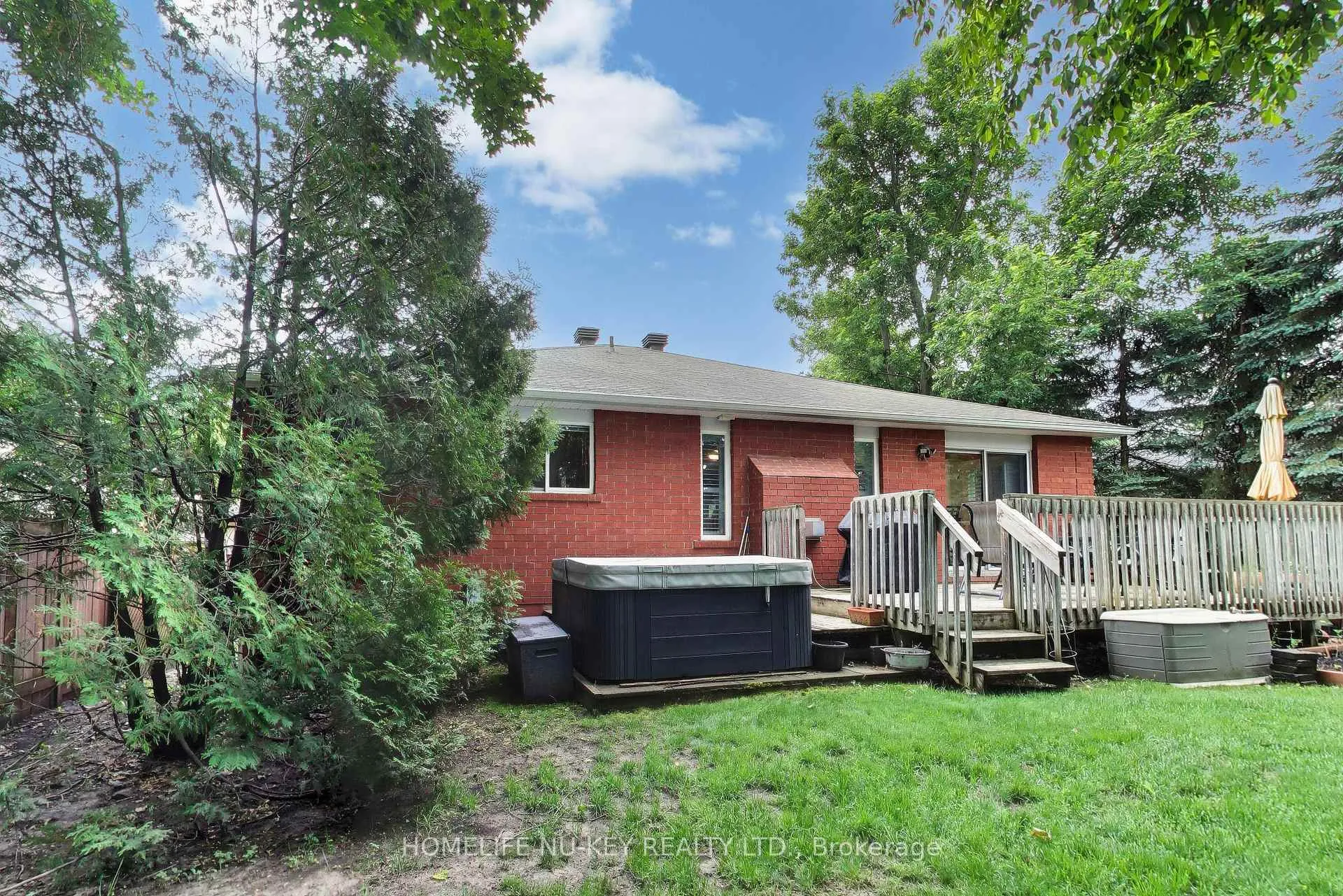 Photo 43 of 78 Brown Wood Drive, Barrie, Little Lake — HOMEH
