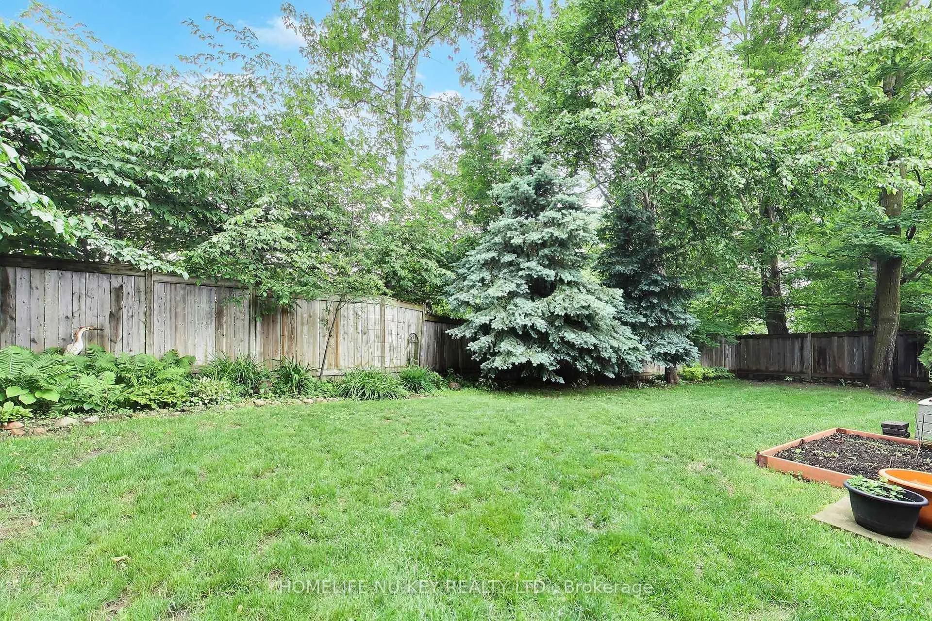 Photo 44 of 78 Brown Wood Drive, Barrie, Little Lake — HOMEH