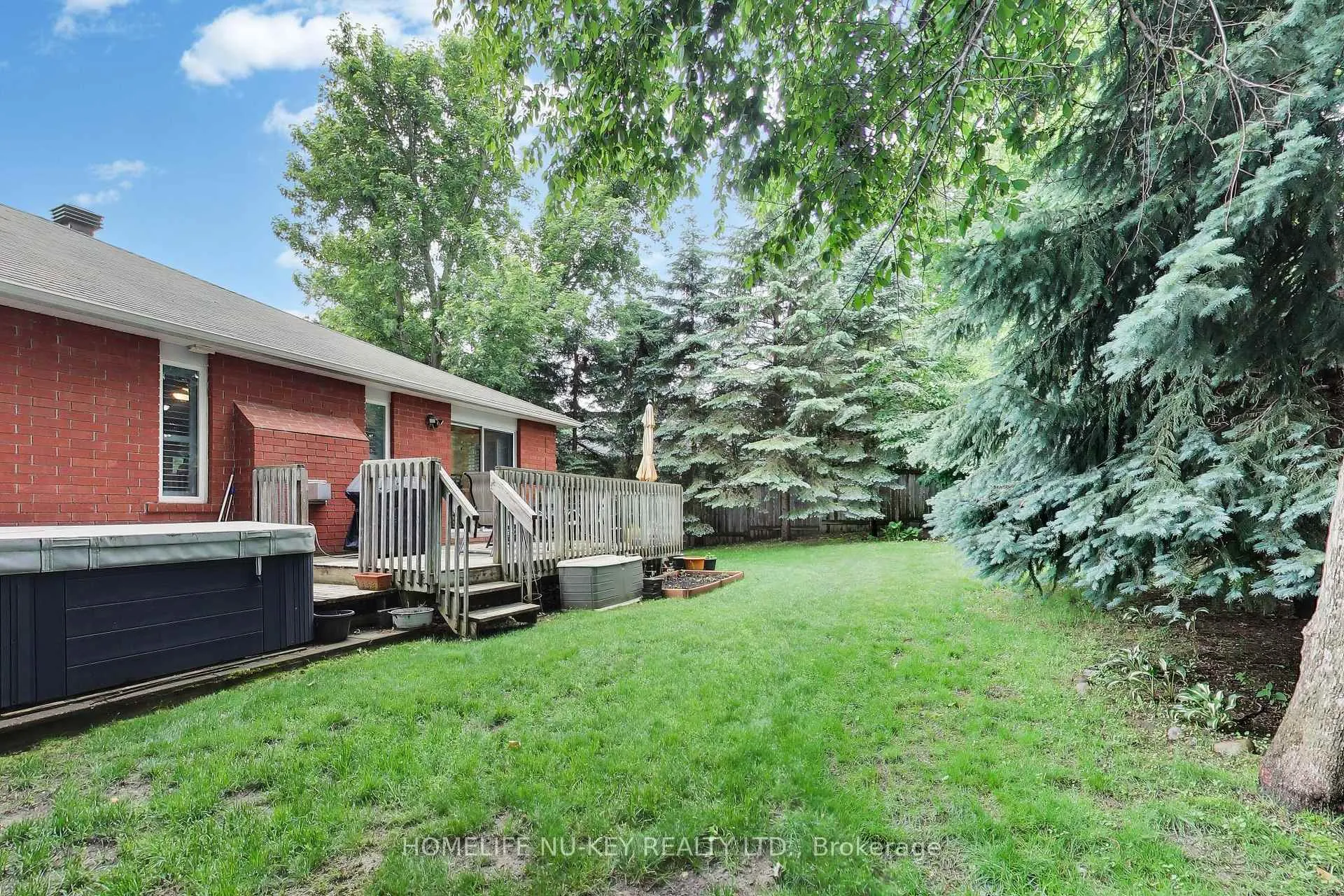 Photo 45 of 78 Brown Wood Drive, Barrie, Little Lake — HOMEH
