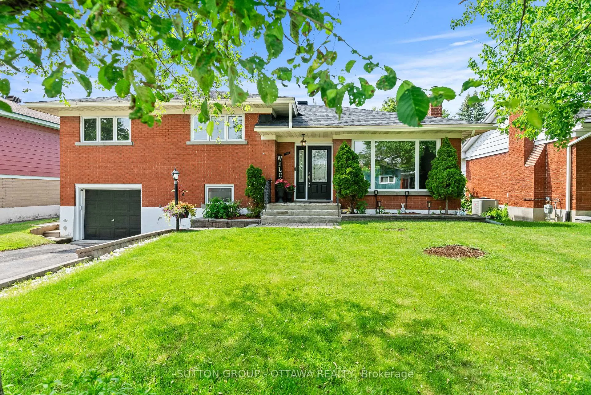 Photo 1 of 1166 Whitemore Avenue, Ottawa, Copeland Park — HOMEH