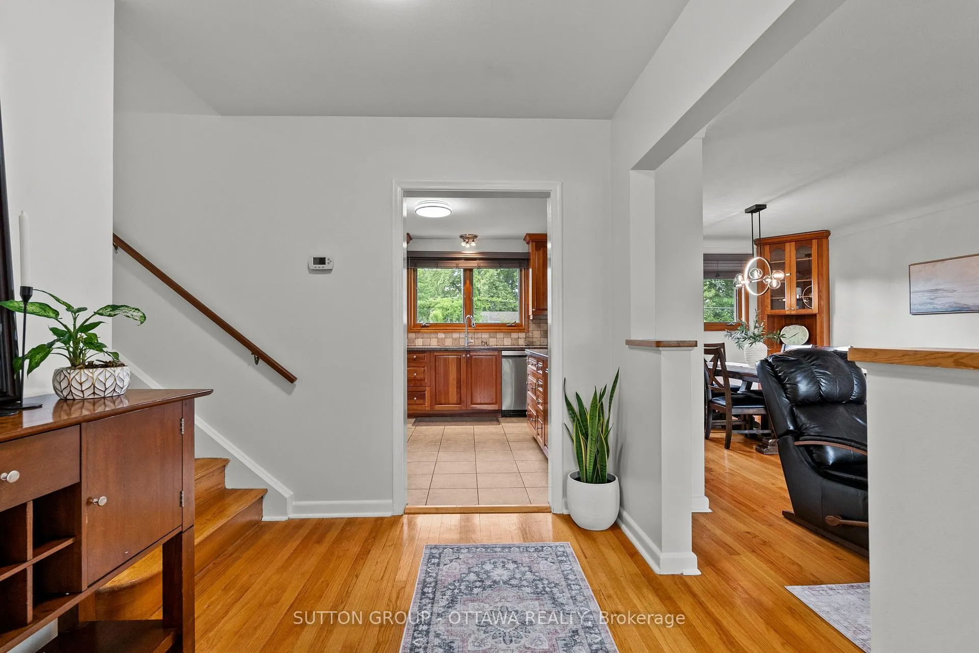 Photo 5 of 1166 Whitemore Avenue, Ottawa, Copeland Park — HOMEH