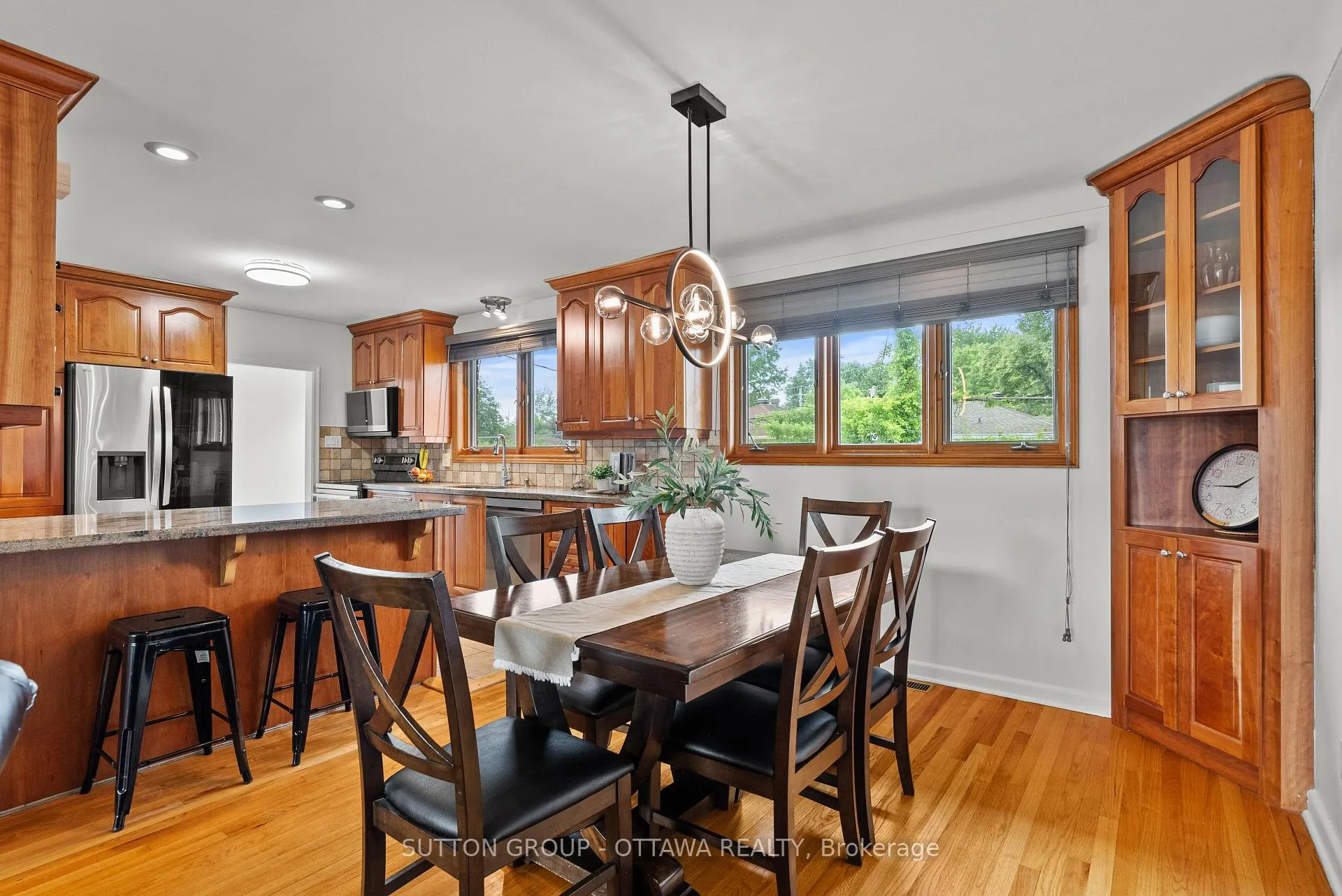 Photo 14 of 1166 Whitemore Avenue, Ottawa, Copeland Park — HOMEH