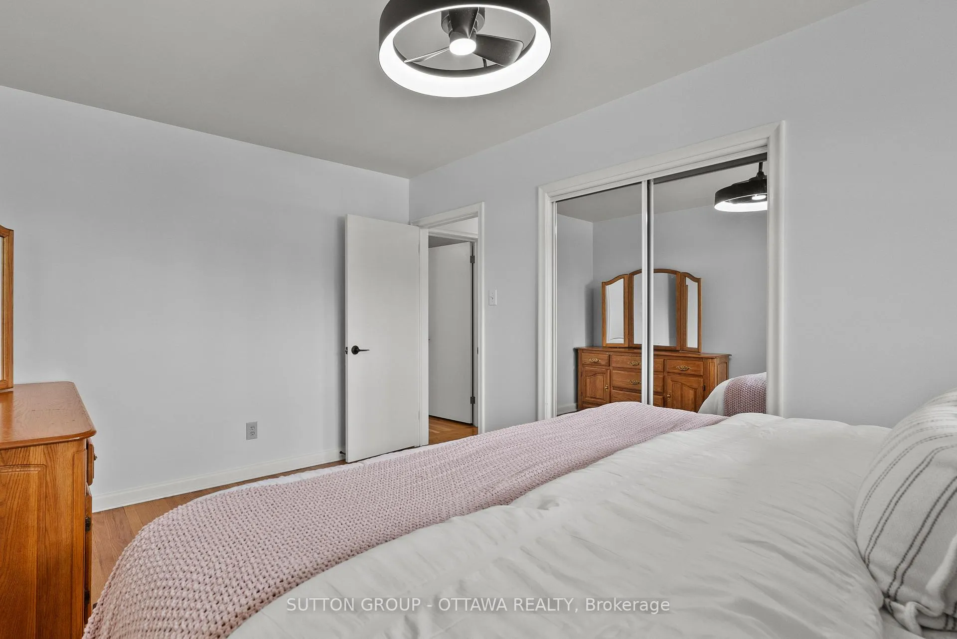 Photo 22 of 1166 Whitemore Avenue, Ottawa, Copeland Park — HOMEH