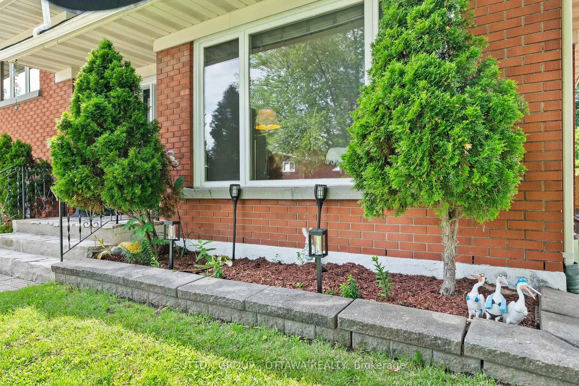Photo 40 of 1166 Whitemore Avenue, Ottawa, Copeland Park — HOMEH