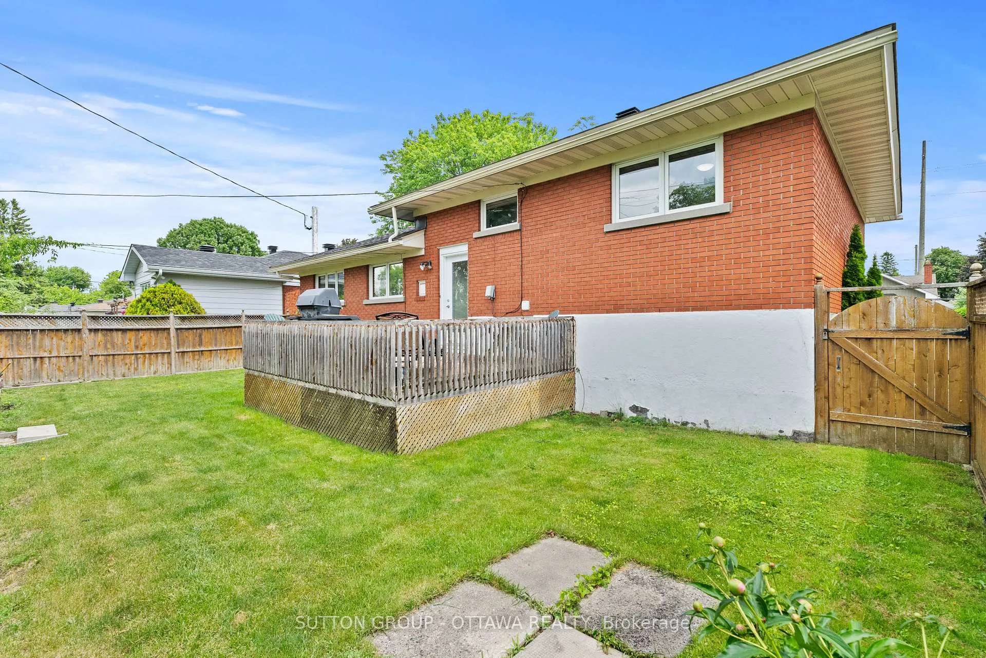 Photo 44 of 1166 Whitemore Avenue, Ottawa, Copeland Park — HOMEH
