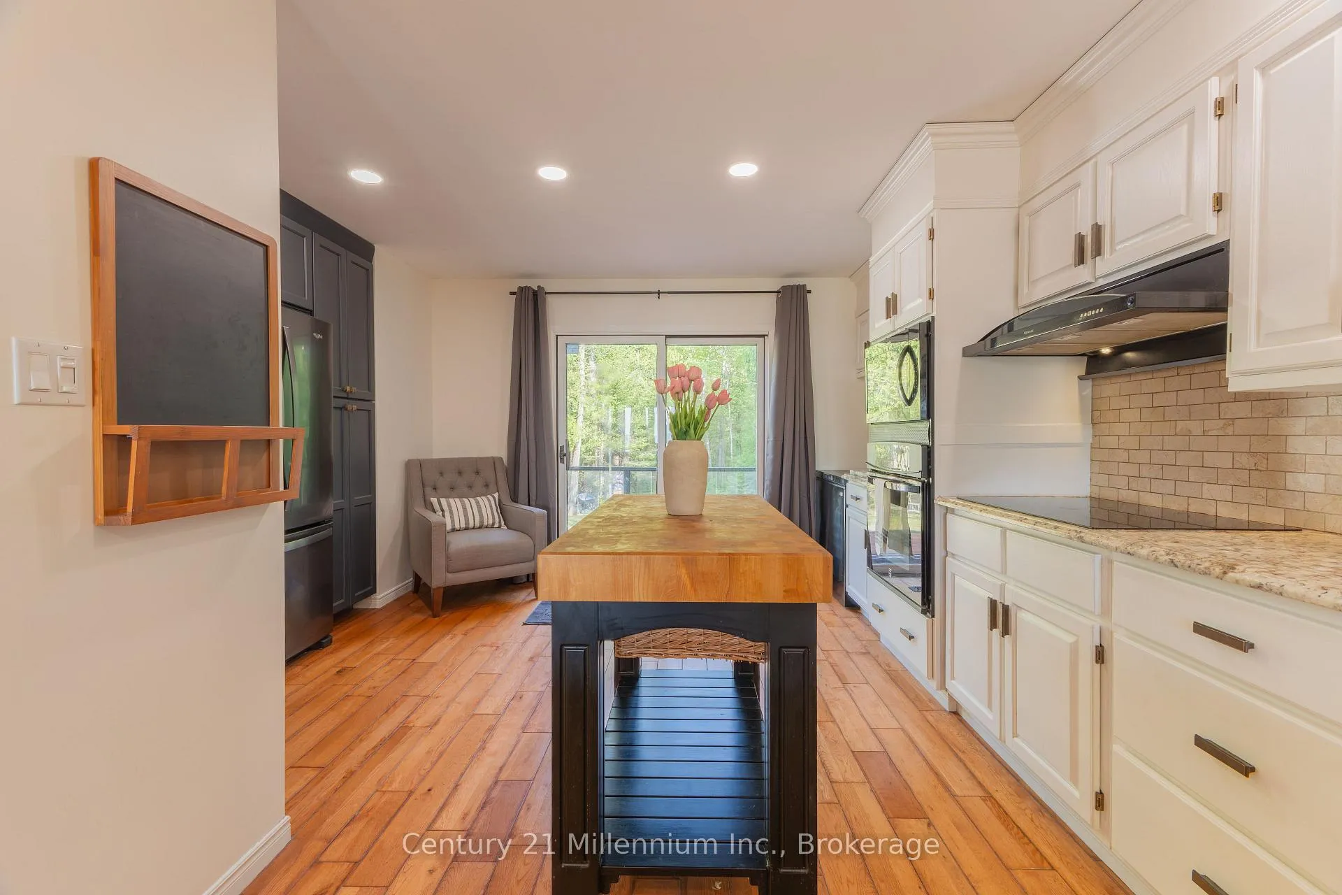 Photo 19 of 160 Sunset Drive, Kincardine — HOMEH