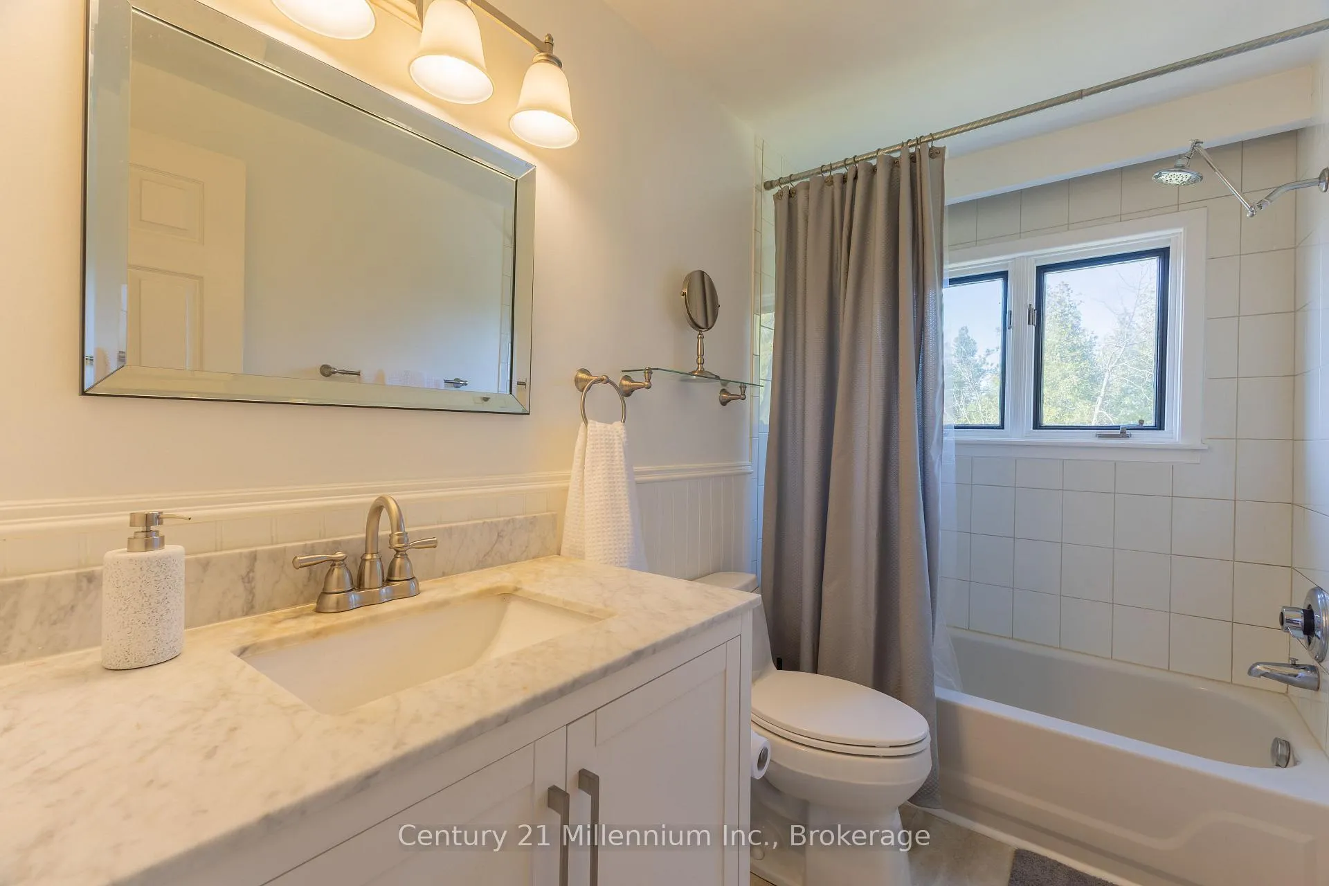 Photo 33 of 160 Sunset Drive, Kincardine — HOMEH