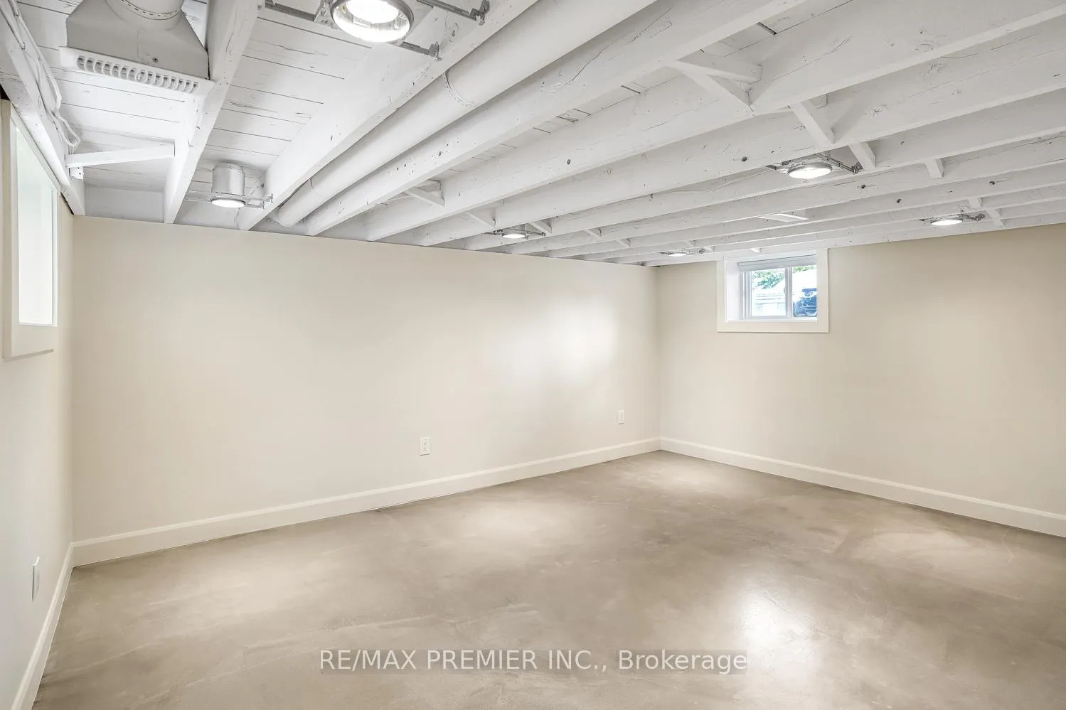 Photo 18 of 71 Clark Avenue, Markham, Thornhill — HOMEH