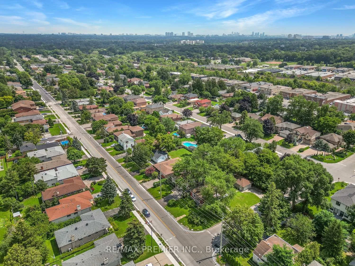 Photo 21 of 71 Clark Avenue, Markham, Thornhill — HOMEH