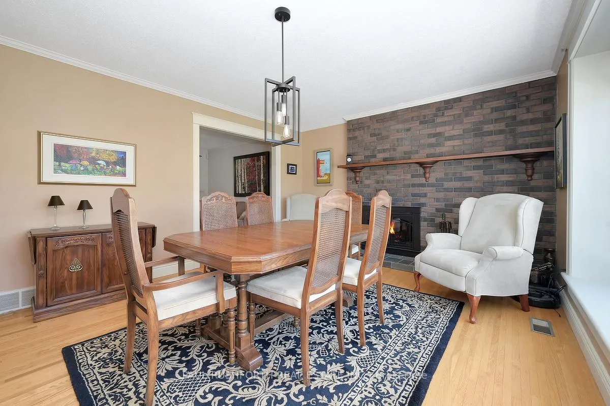 Photo 8 of 2189 Emard Crescent, Ottawa, Beacon Hill North — HOMEH