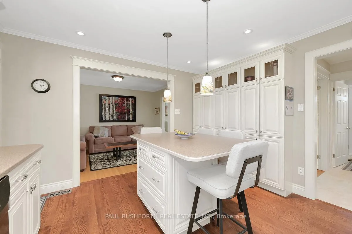 Photo 13 of 2189 Emard Crescent, Ottawa, Beacon Hill North — HOMEH