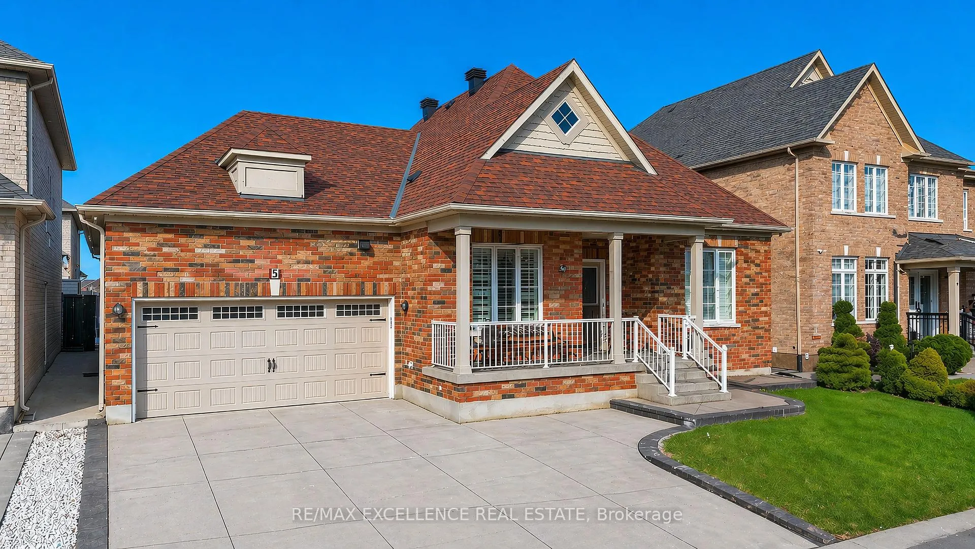 Photo 2 of 5 Castlegate Boulevard, Brampton, Bram East — HOMEH
