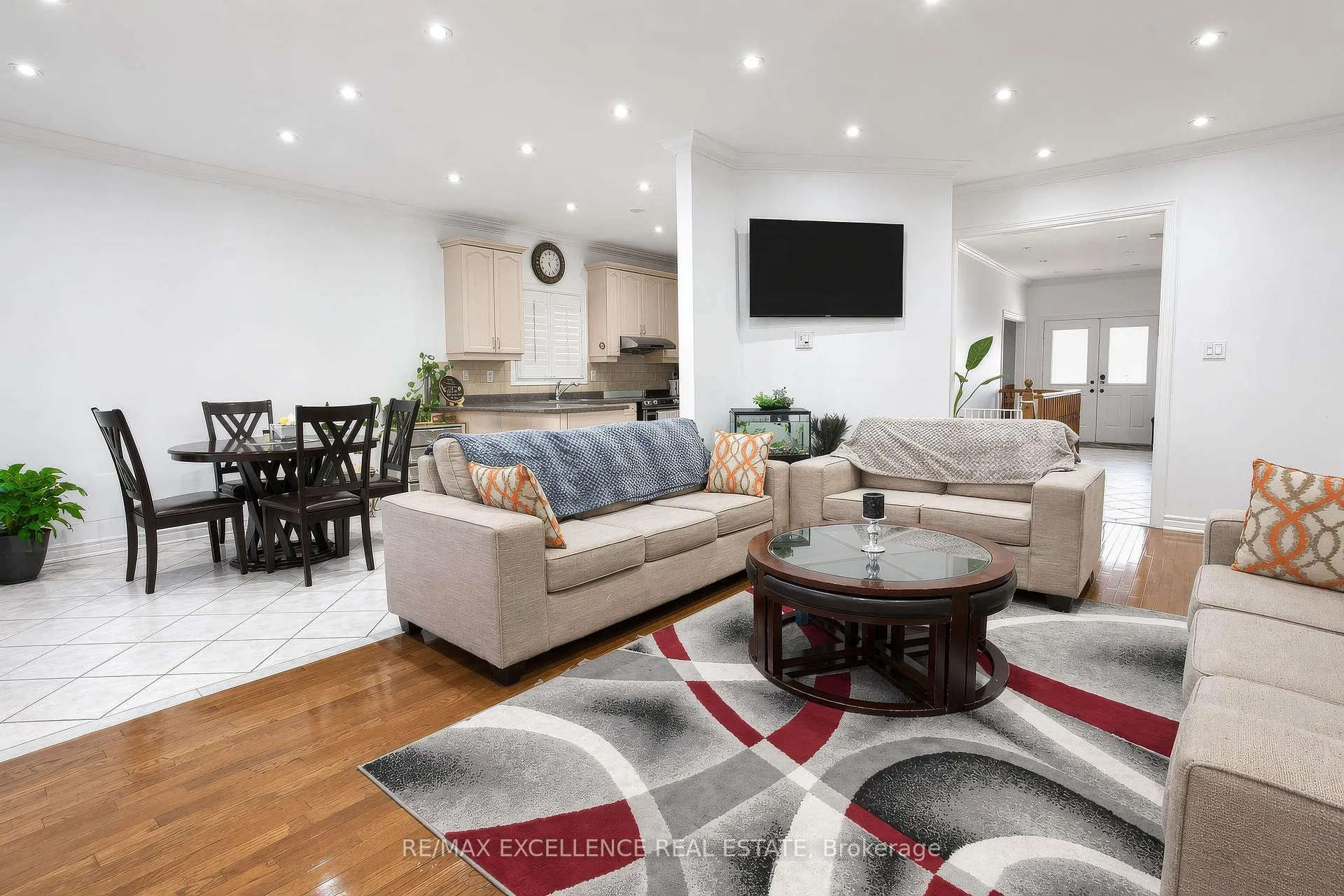 Photo 5 of 5 Castlegate Boulevard, Brampton, Bram East — HOMEH