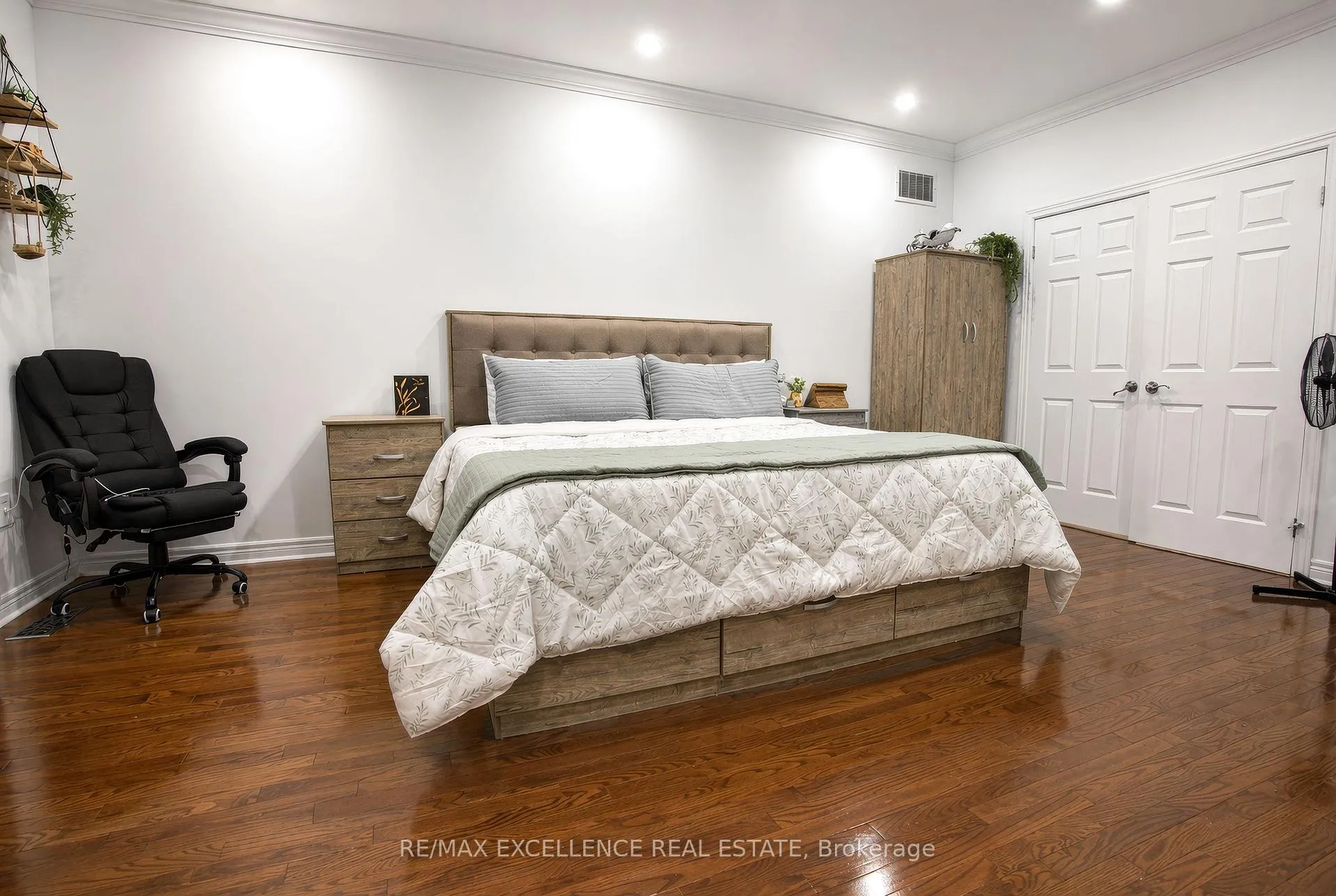 Photo 16 of 5 Castlegate Boulevard, Brampton, Bram East — HOMEH