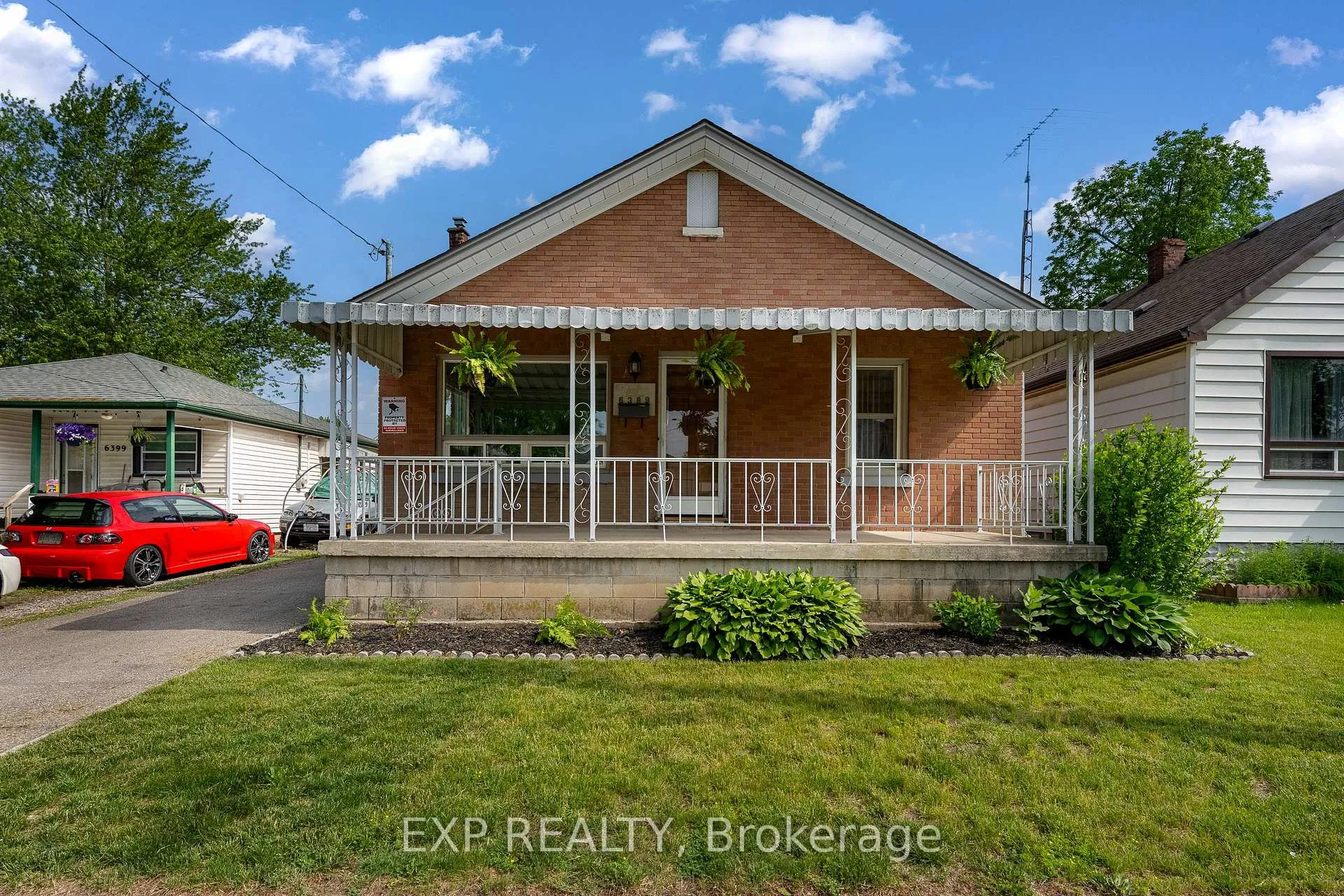Photo 2 of 6389 Monroe Street, Niagara Falls, Dorchester — HOMEH