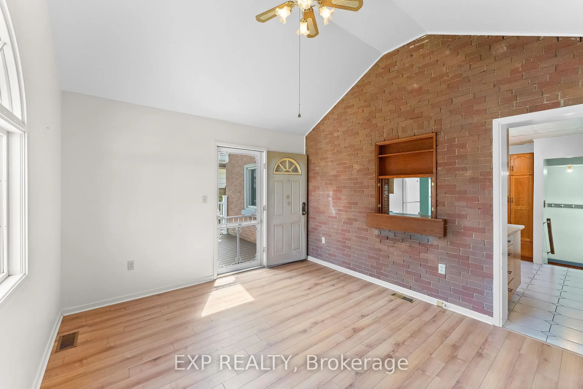 Photo 16 of 6389 Monroe Street, Niagara Falls, Dorchester — HOMEH