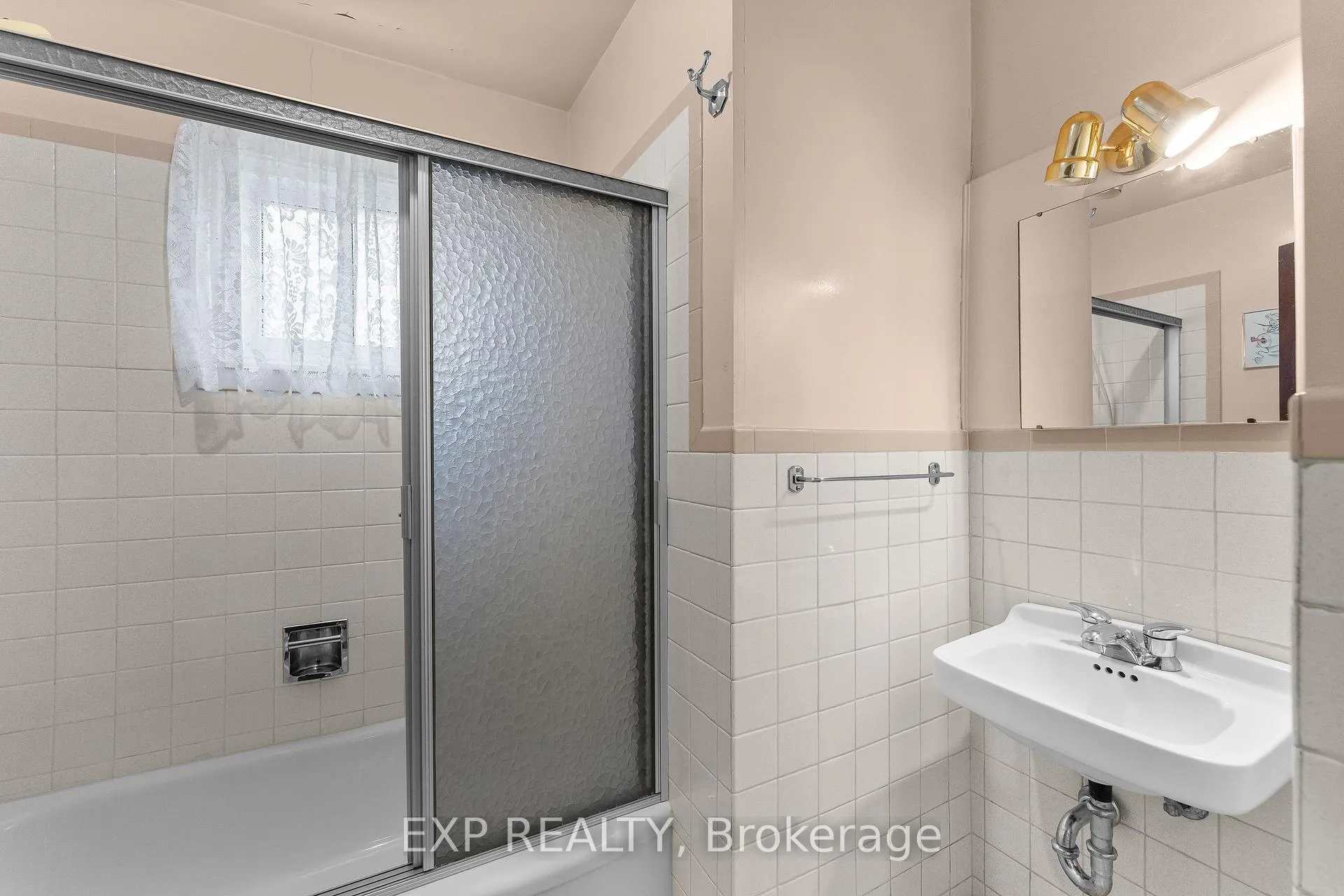Photo 18 of 6389 Monroe Street, Niagara Falls, Dorchester — HOMEH