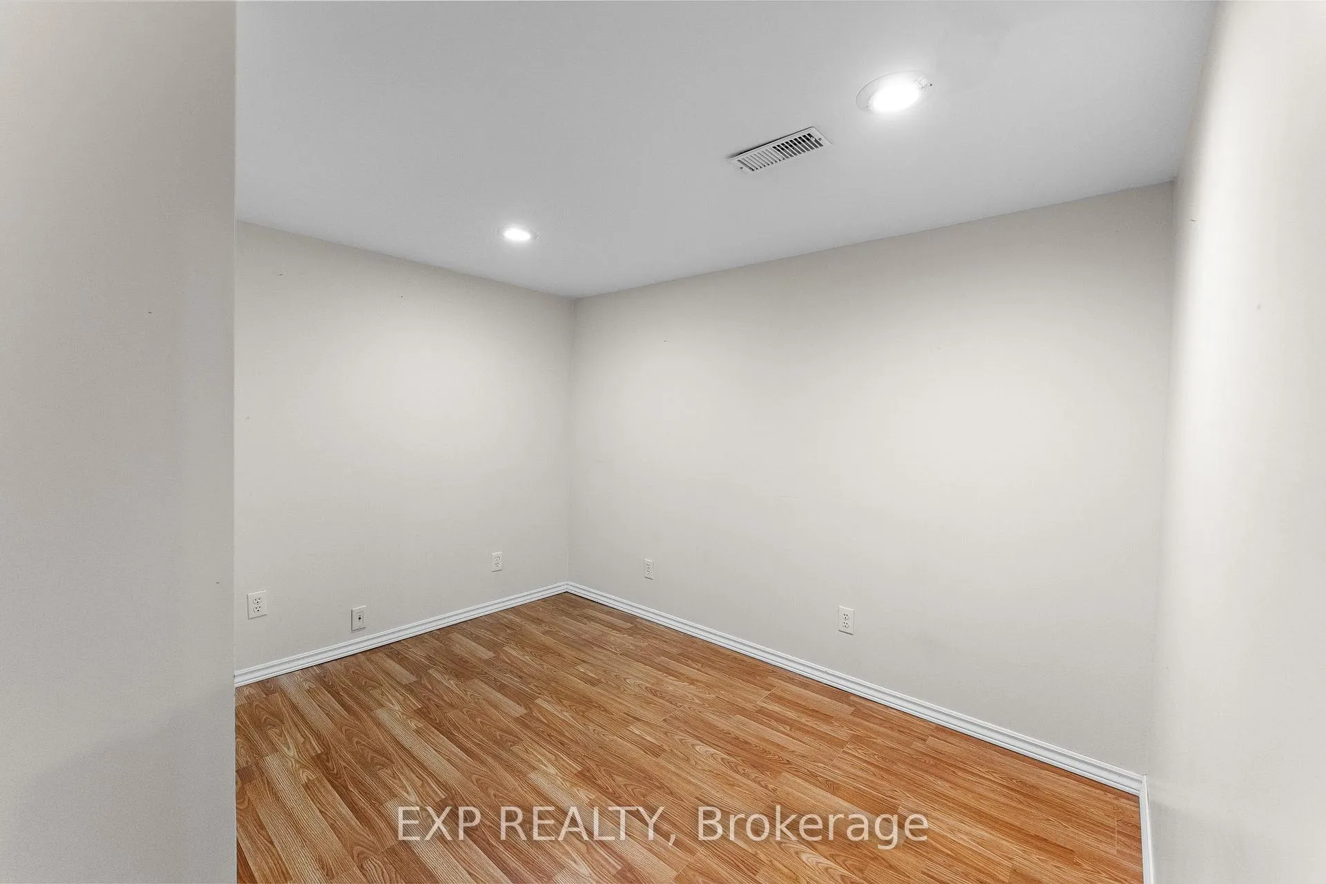 Photo 24 of 6389 Monroe Street, Niagara Falls, Dorchester — HOMEH