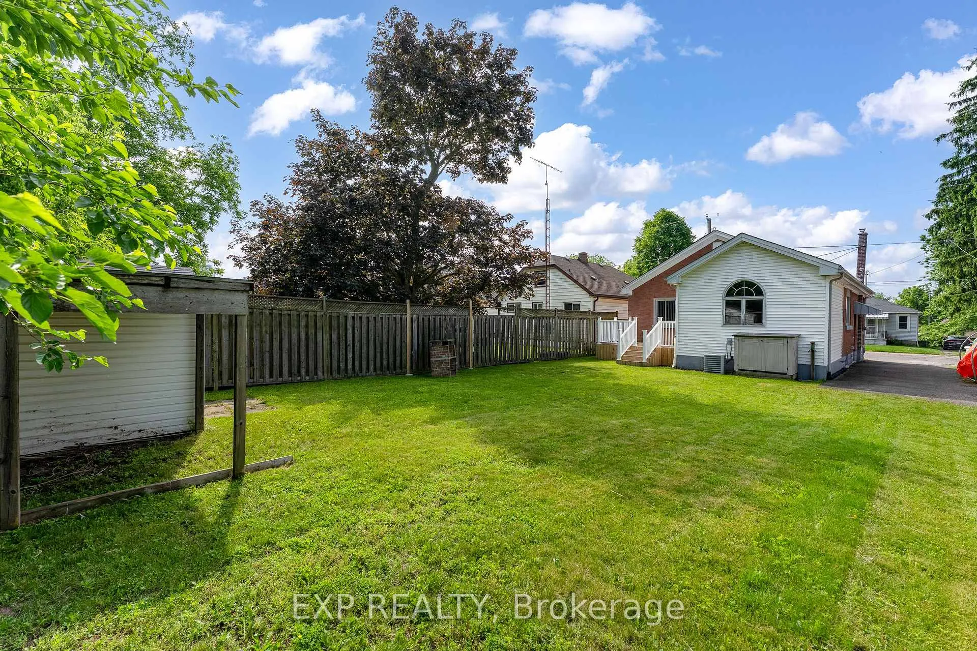 Photo 32 of 6389 Monroe Street, Niagara Falls, Dorchester — HOMEH