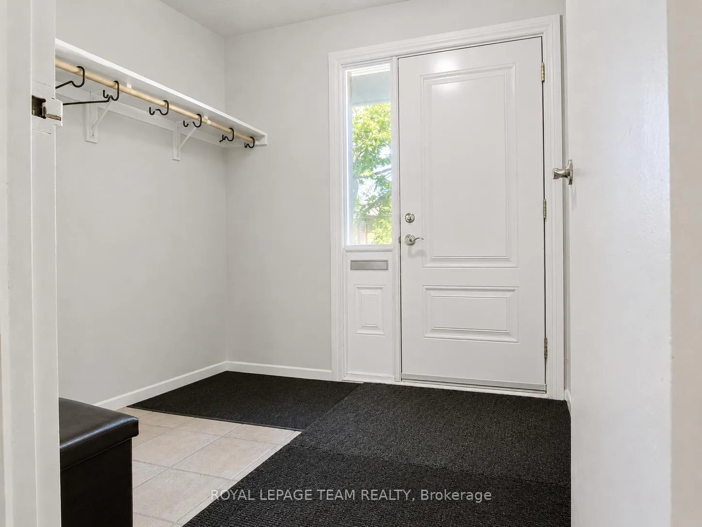 Photo 2 of Unit 100, 19 Mcclintock Way, Ottawa, Kanata - Katimavik — HOMEH