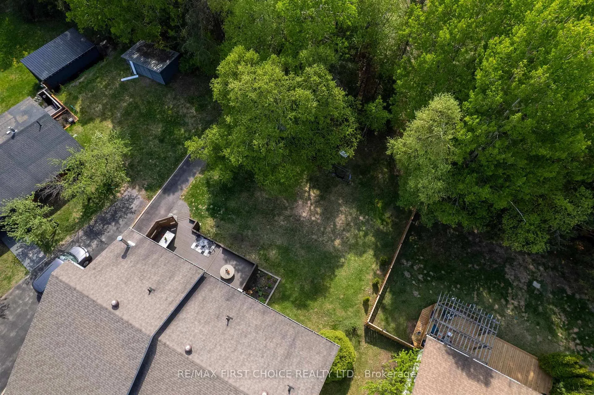 Photo 6 of 115 Chercover Drive, Thunder Bay, John Street South — HOMEH