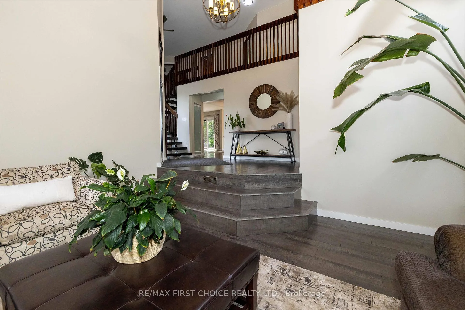 Photo 16 of 115 Chercover Drive, Thunder Bay, John Street South — HOMEH
