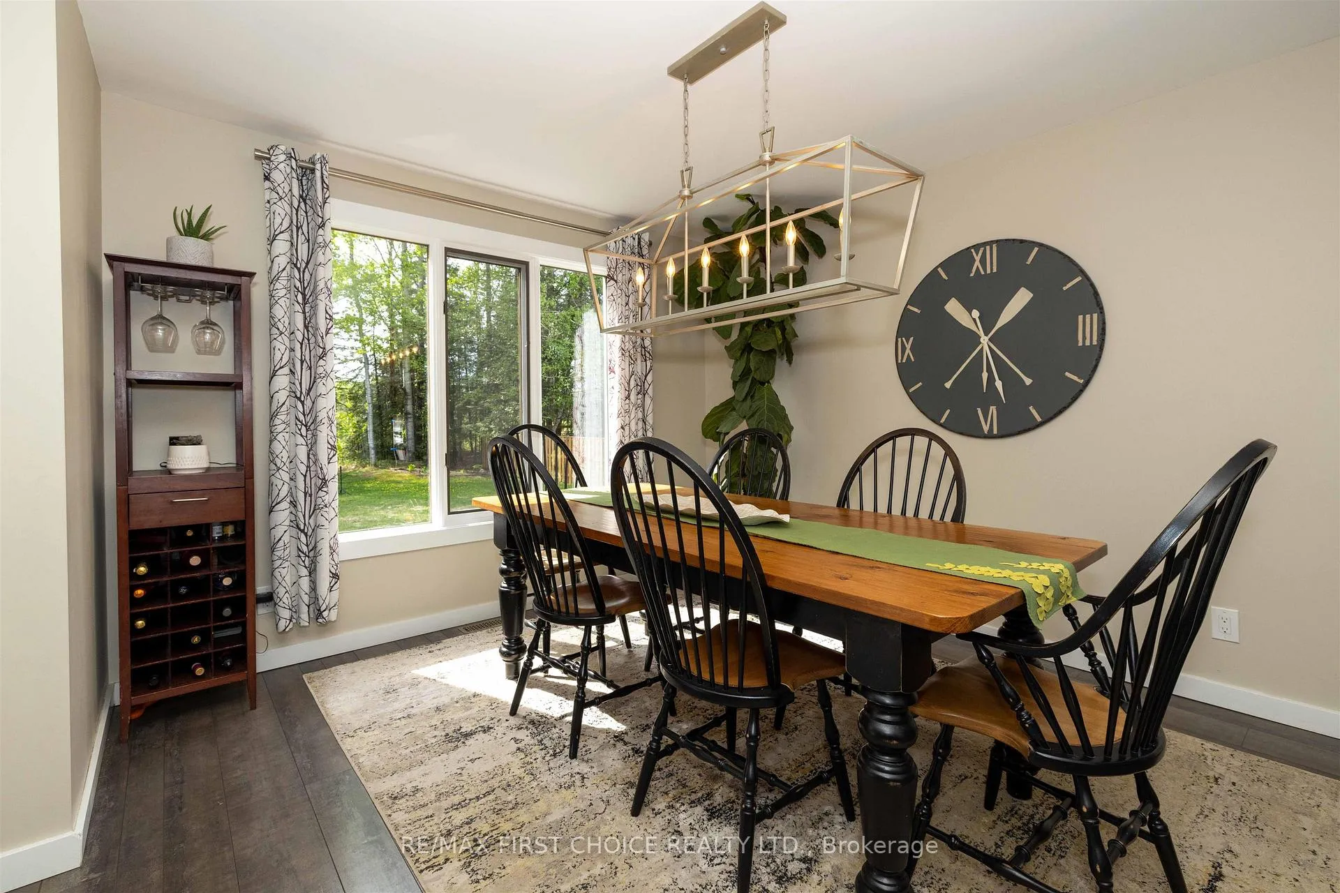 Photo 17 of 115 Chercover Drive, Thunder Bay, John Street South — HOMEH