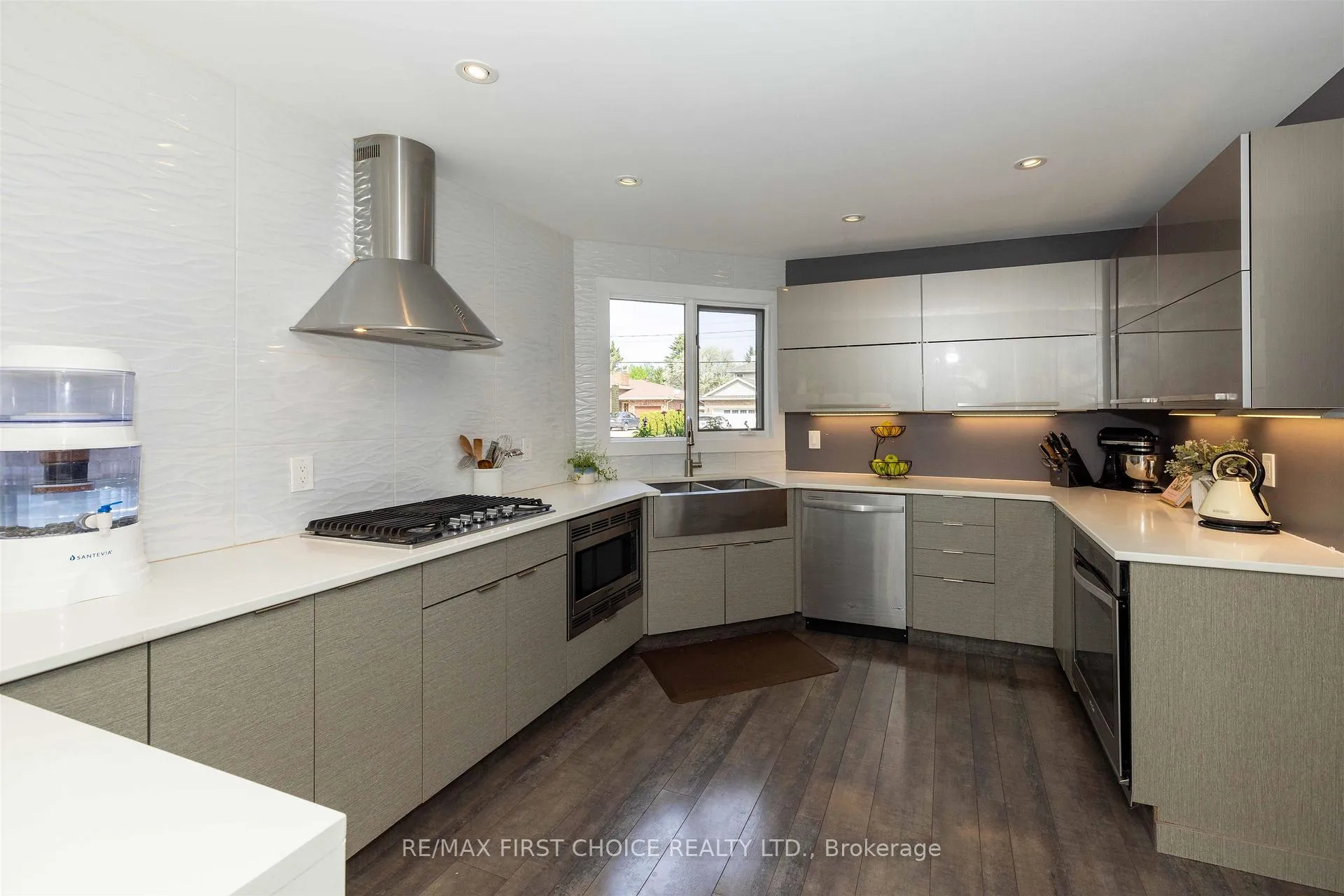 Photo 21 of 115 Chercover Drive, Thunder Bay, John Street South — HOMEH
