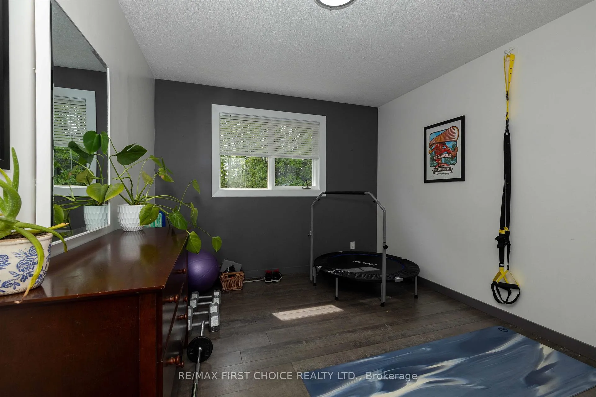 Photo 38 of 115 Chercover Drive, Thunder Bay, John Street South — HOMEH