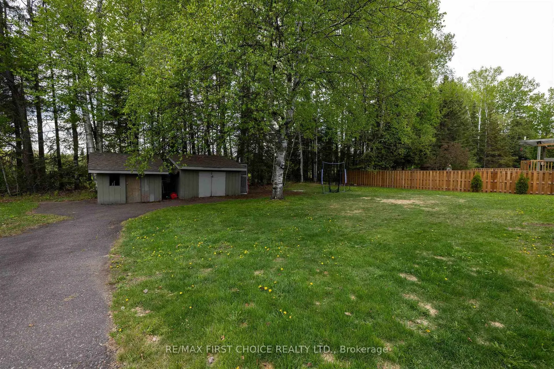 Photo 48 of 115 Chercover Drive, Thunder Bay, John Street South — HOMEH