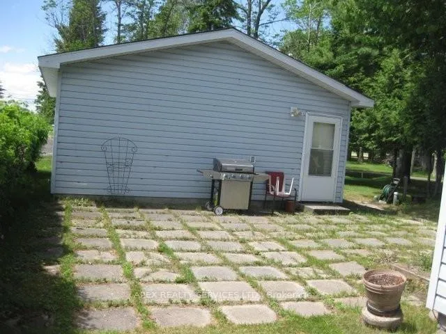 Photo 23 of 1271 Idylwild Drive, Fort Frances — HOMEH